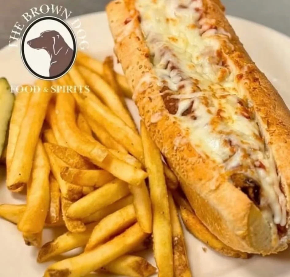 🔥 HAPPY ILLUMINATION WEEKEND! 🔥 
&hellip;
PASTRAMI &amp; SWISS SANDWICH $17
Grilled black pastrami, melted Swiss cheese and caramelized onions with mustard aioli on a Virgilio&rsquo;s brioche bun. Served with our house fries.
&hellip;
CHICKEN PARME