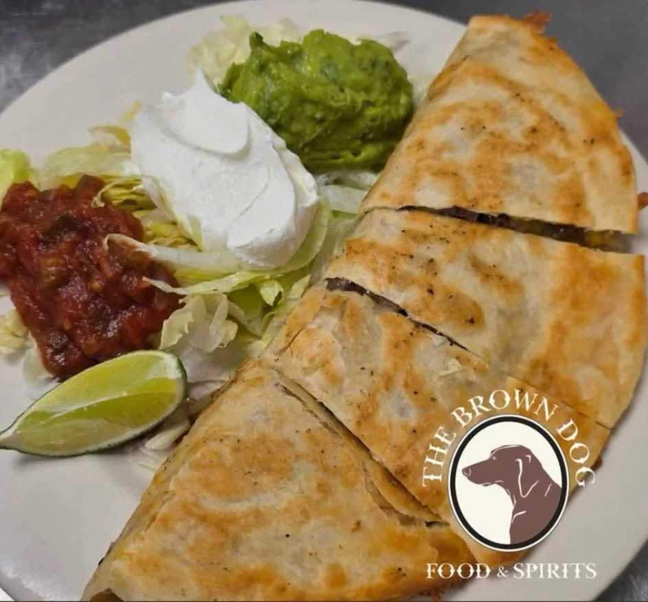 🍷 Wednesday Specials 🍷 
..
ARTICHOKE HEARTS AU GRATIN $11
Artichoke hearts baked en casserole topped with seasoned crumbs and melted cheese in a lemon, butter, white wine sauce..
&hellip;
PULLED PORK QUESADILLA $15
Grilled flour tortilla stuffed wi
