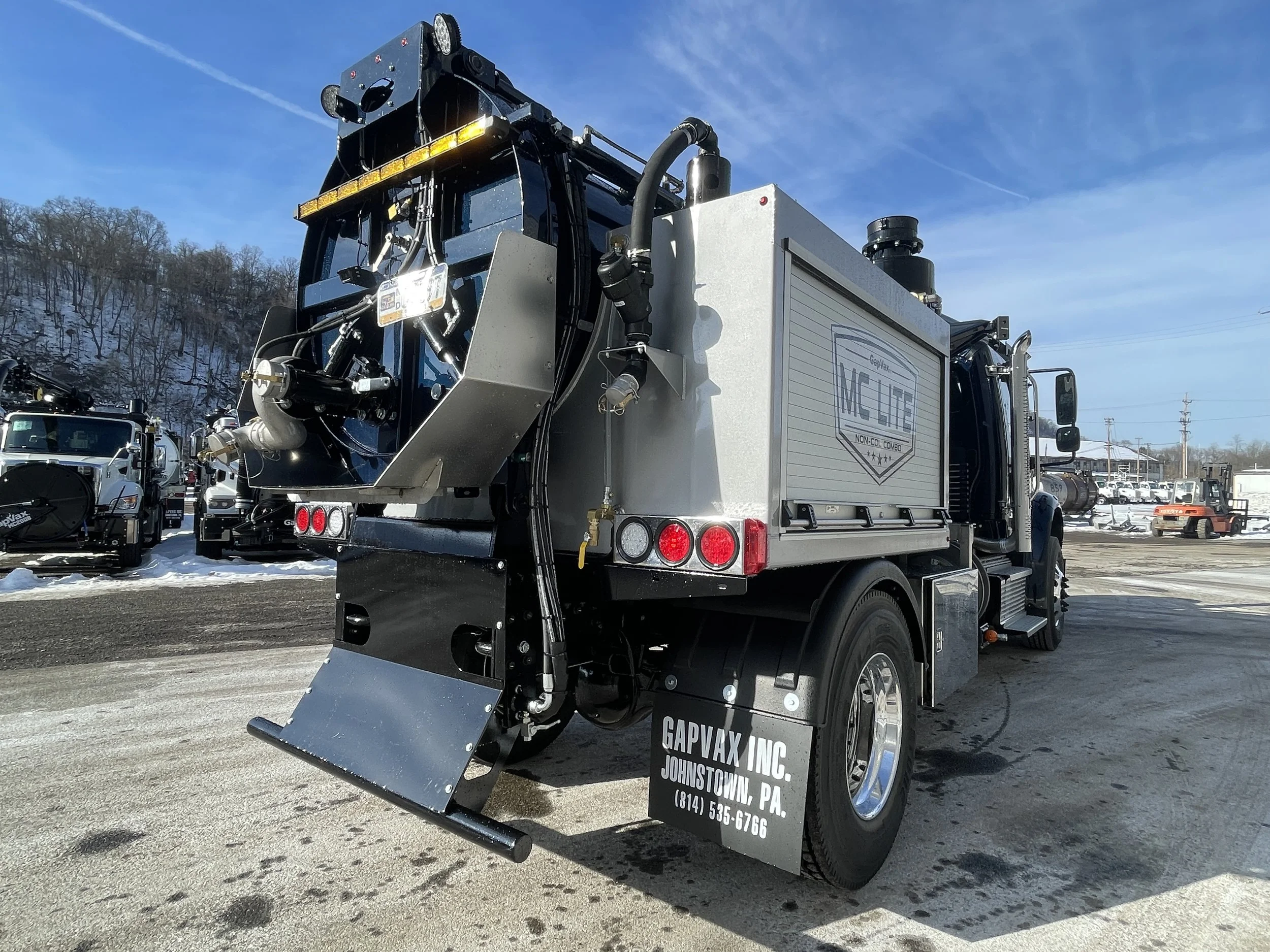 gapvax-mc-lite-mini-combo-vac-truck-502equipment_back side.JPG