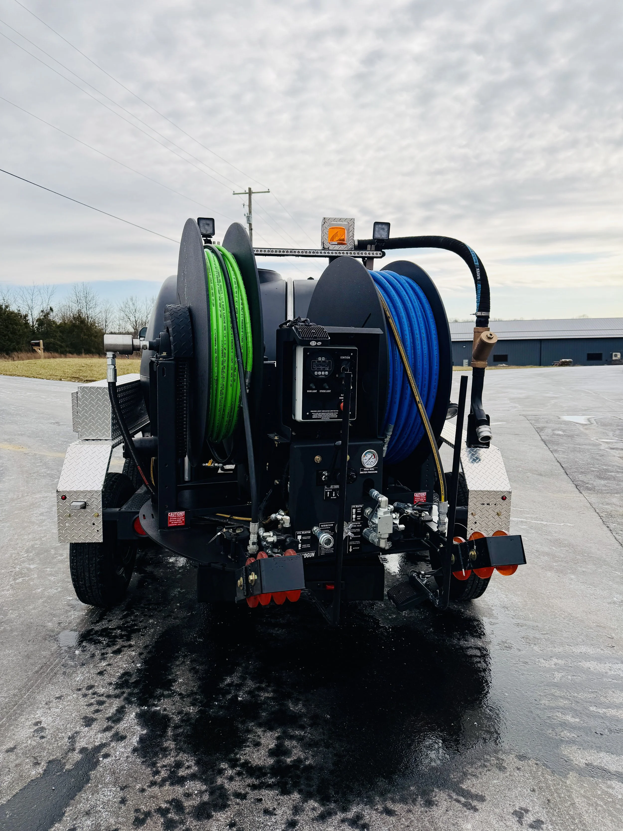 pipehunter-trailer-jetter-dual-reel-back.jpg