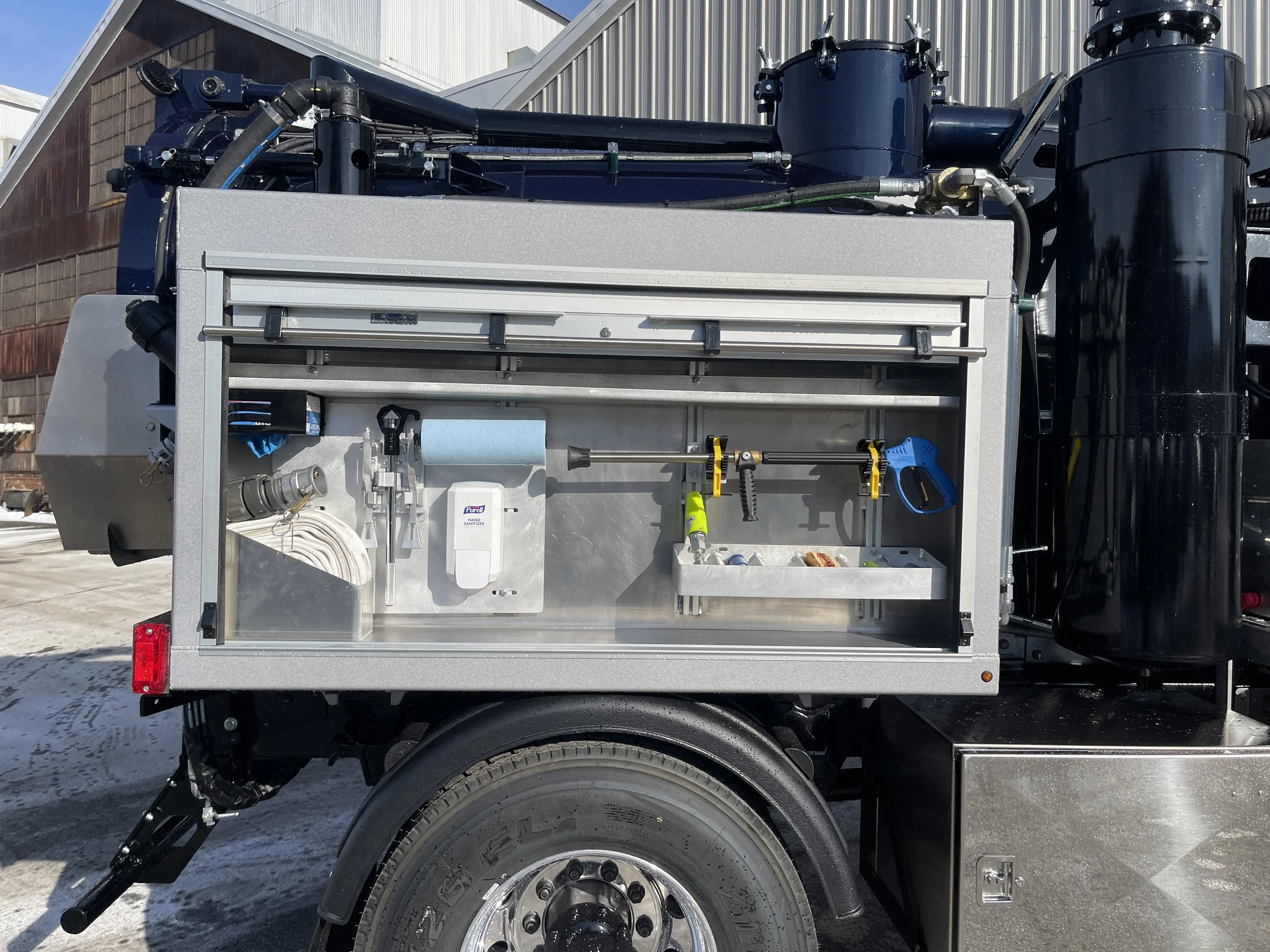 gapvax-mc-lite-mini-combo-vac-truck-502equipment_toolbox.JPG
