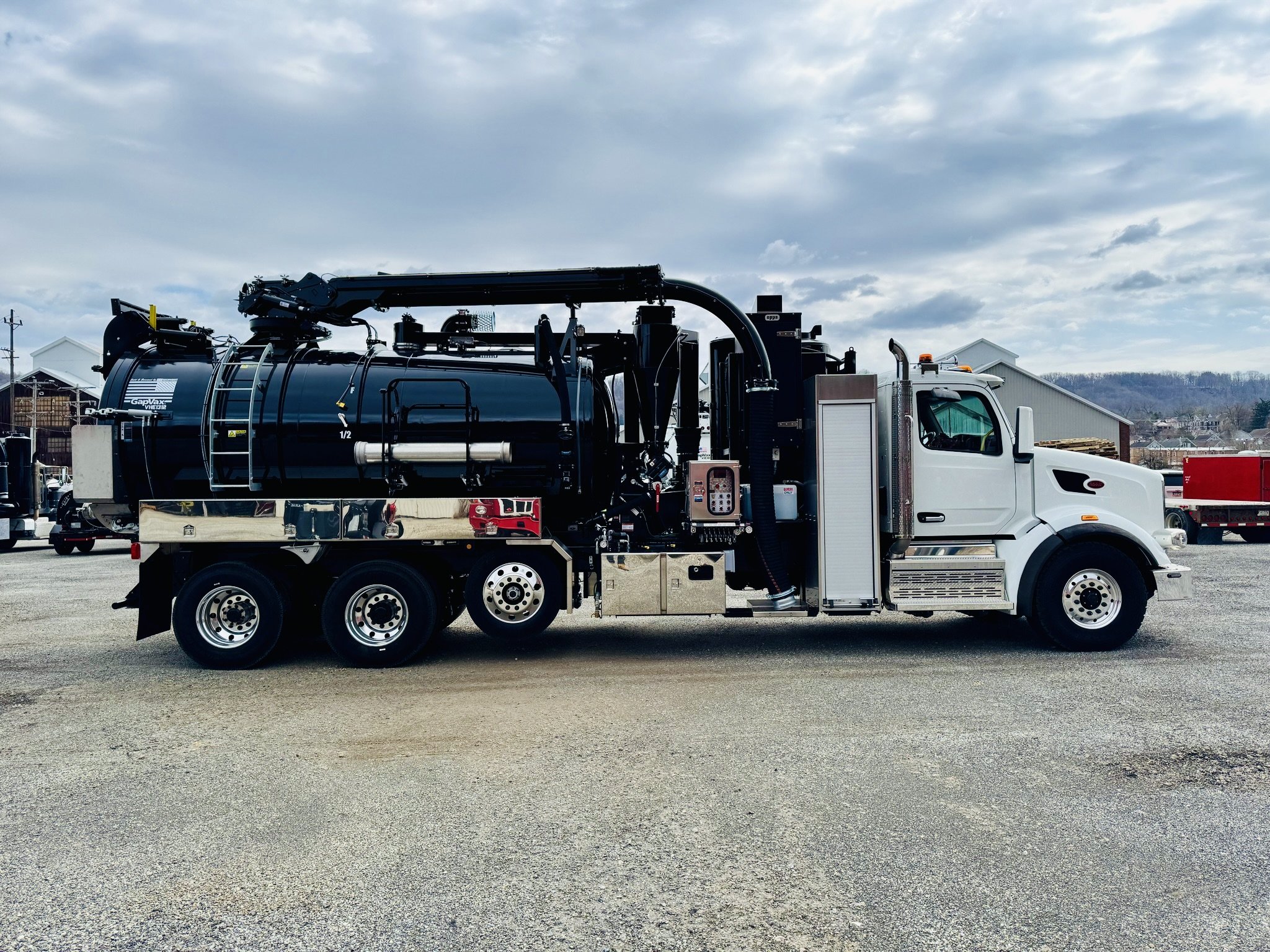 hydro excavator vacuum truck by gapvax