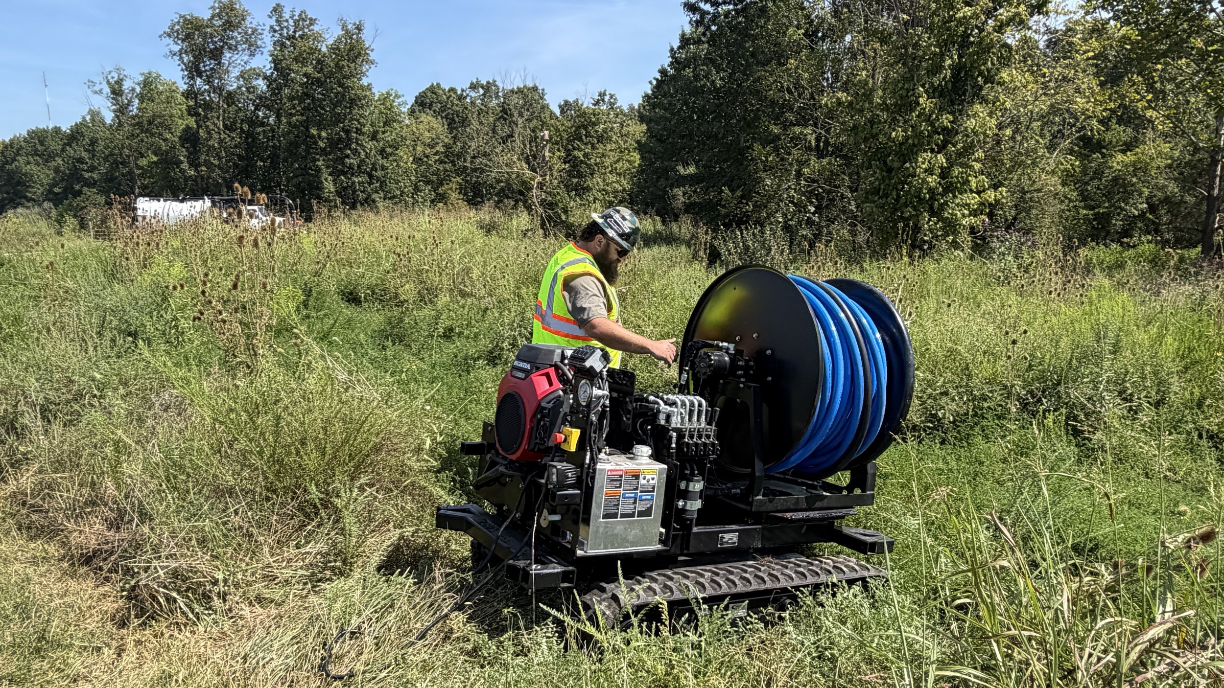 tracked-easement-machine-in-use-502equipment.JPG