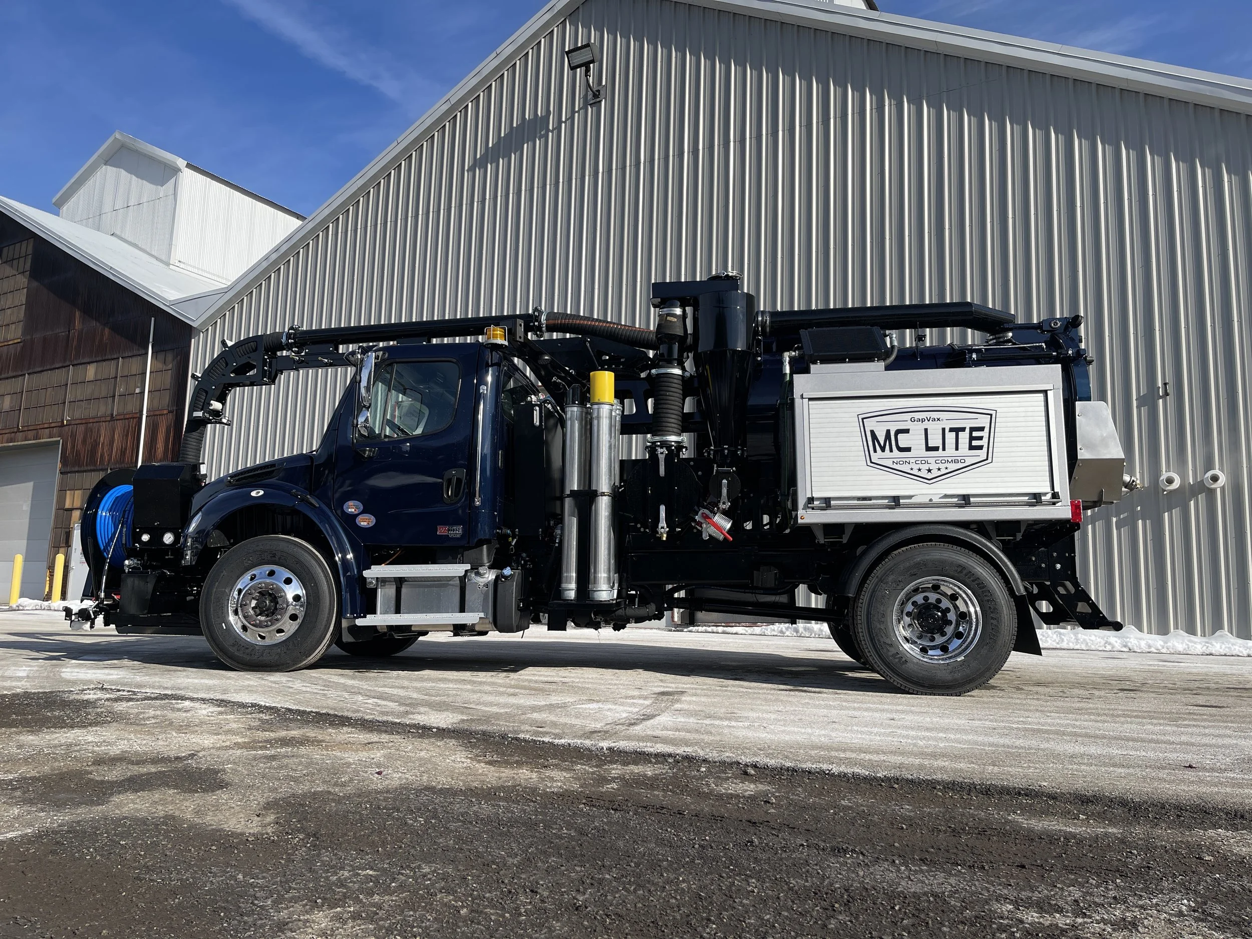 gapvax-mc-lite-mini-combo-vac-truck-502equipment_2.JPG