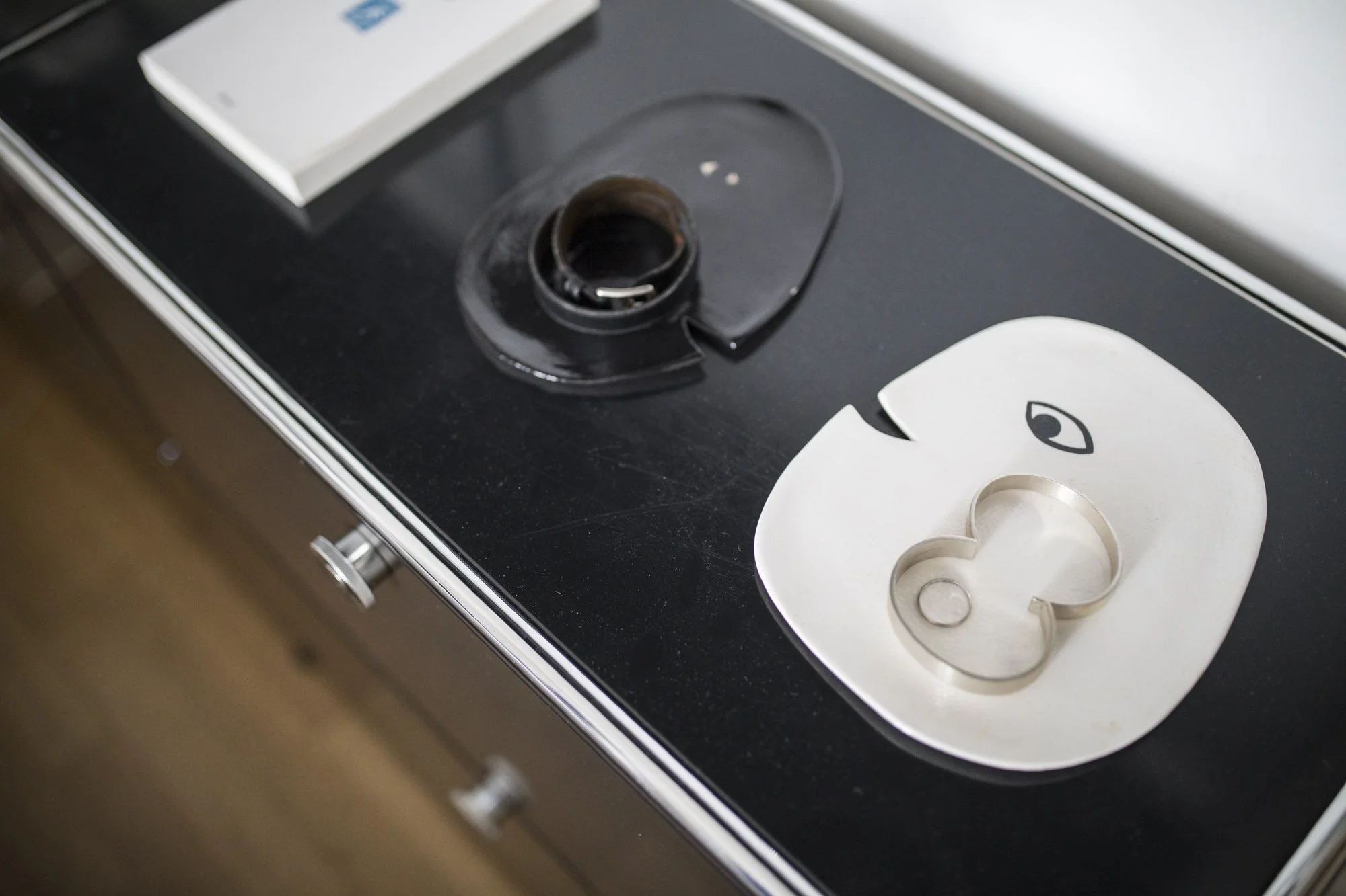 détail de meuble USM Haller chez un photographe de renom