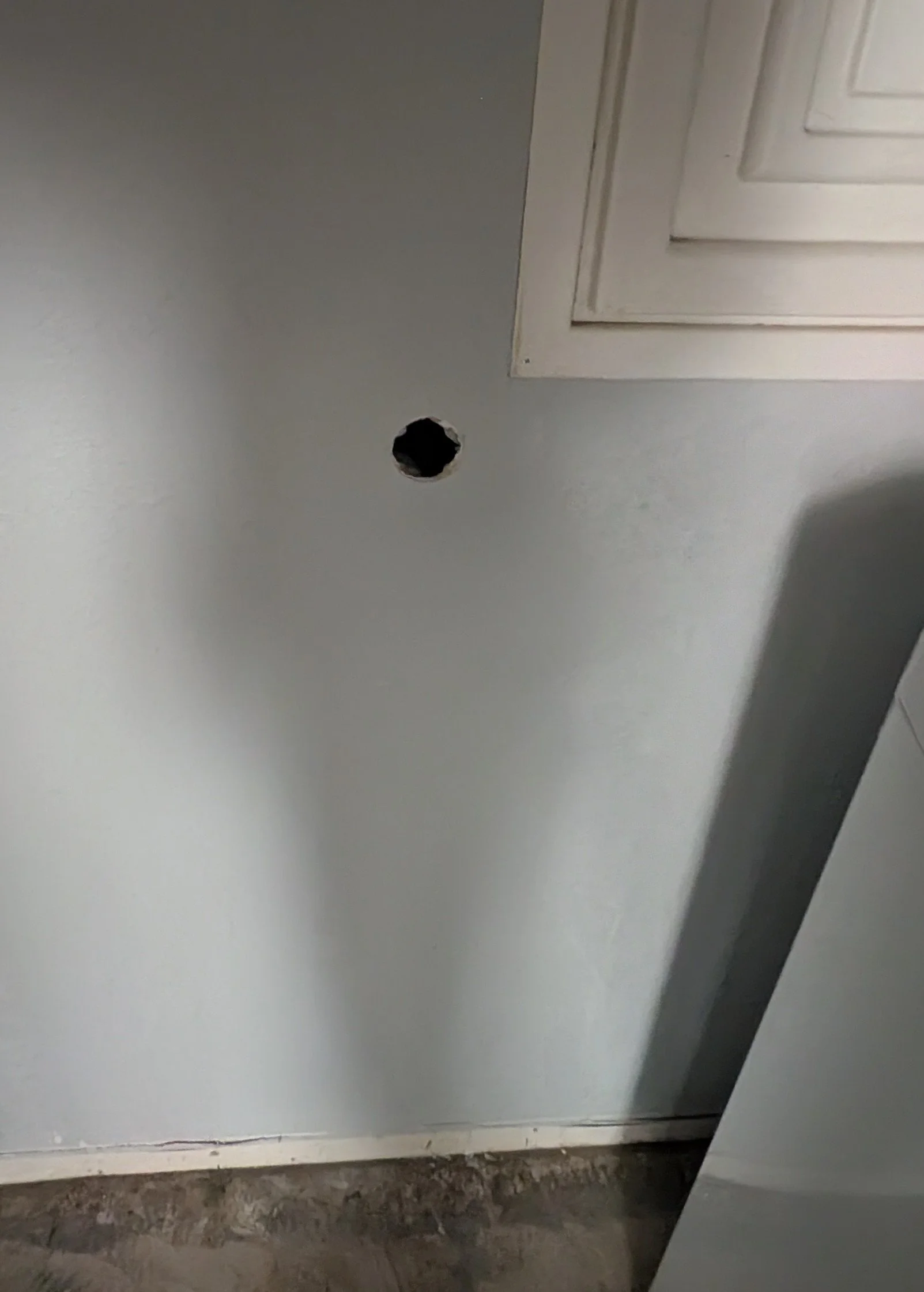 How to fix a large hole in drywall - The right way