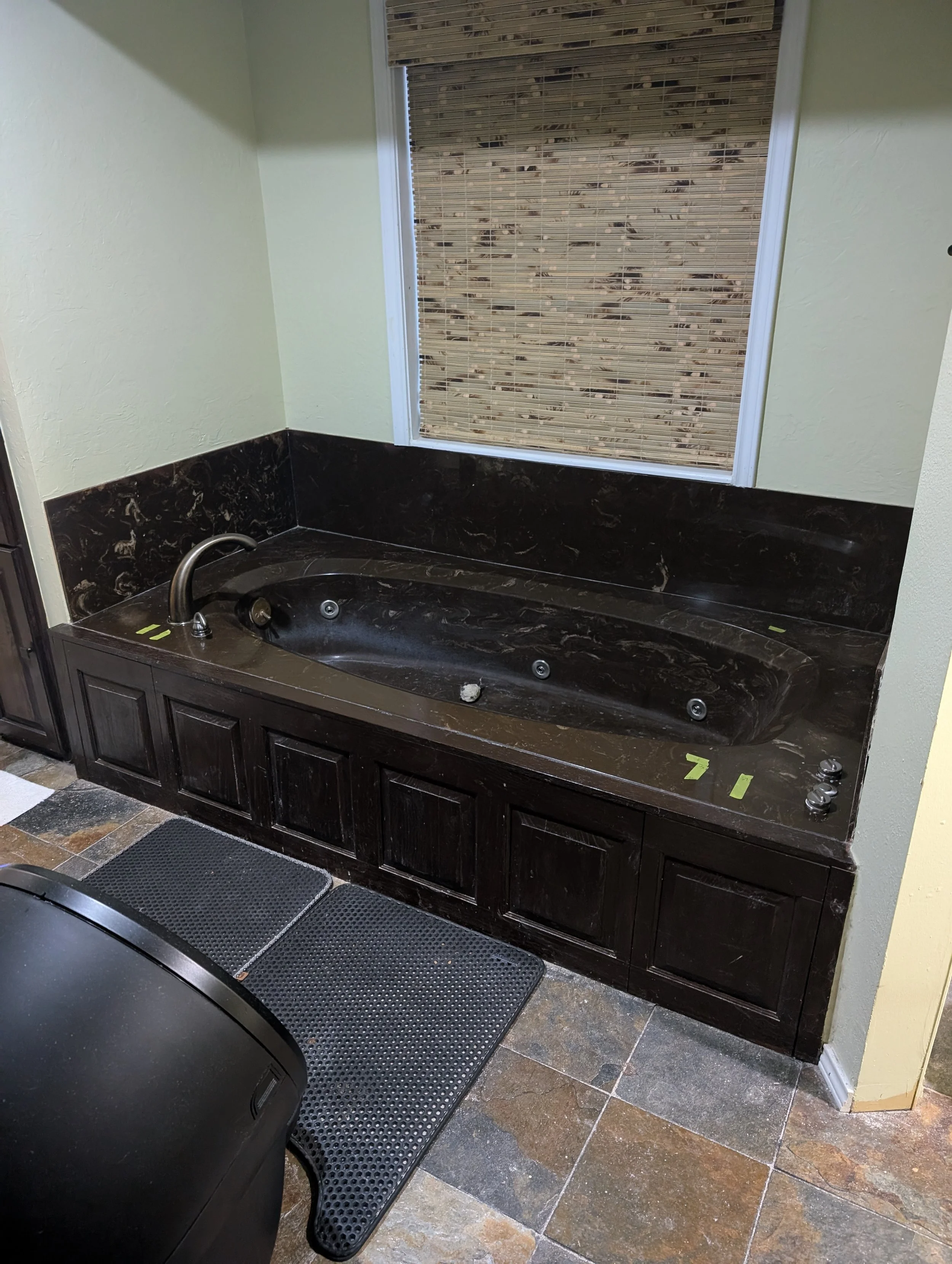 Denton TX Bathroom remodel tub before