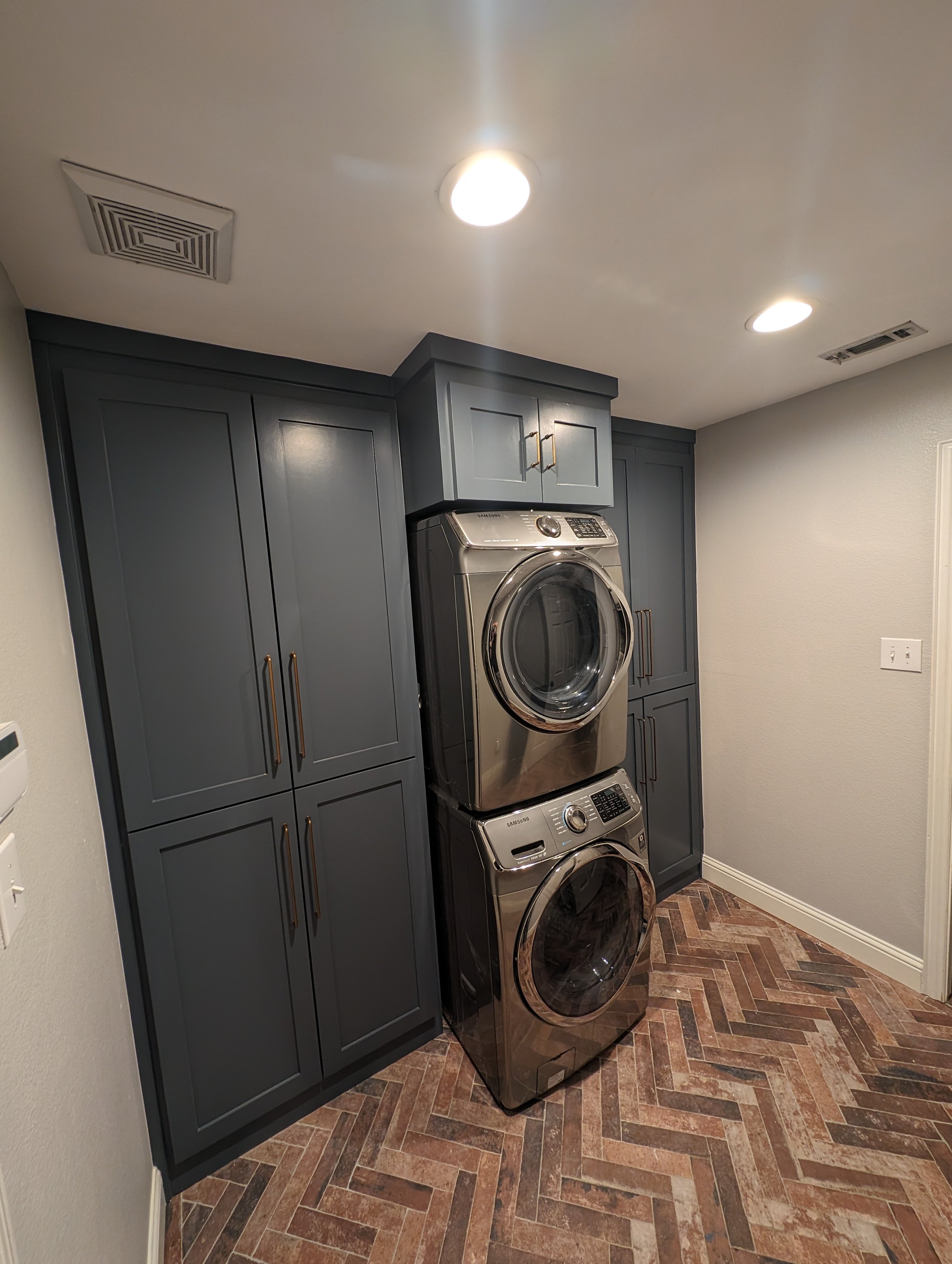 Flower-Mound-Cabinet-Build-laundry-room-after-1.jpg