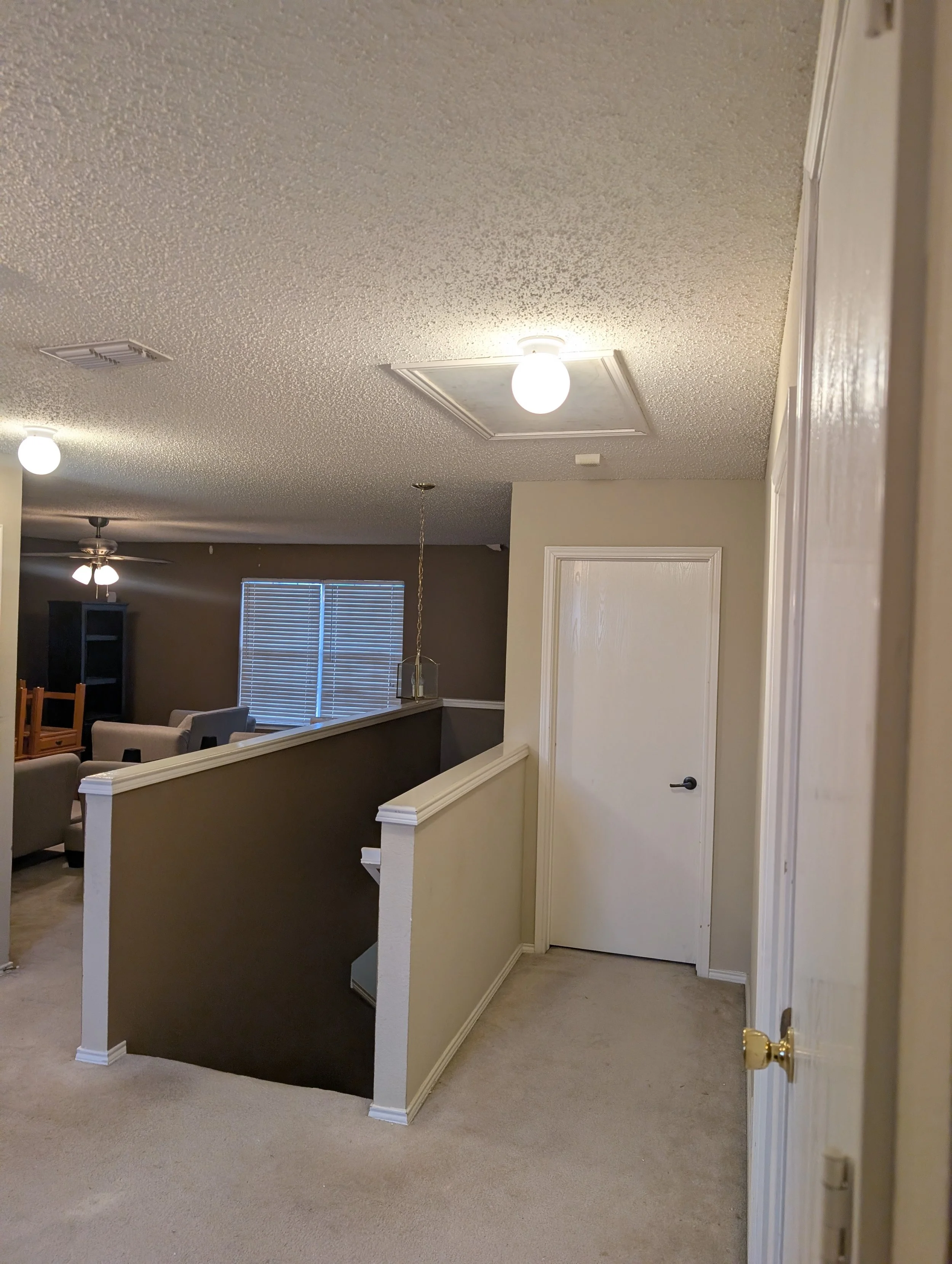 Denton-TX-Interior-painting-popcorn-removal-before-4.jpg