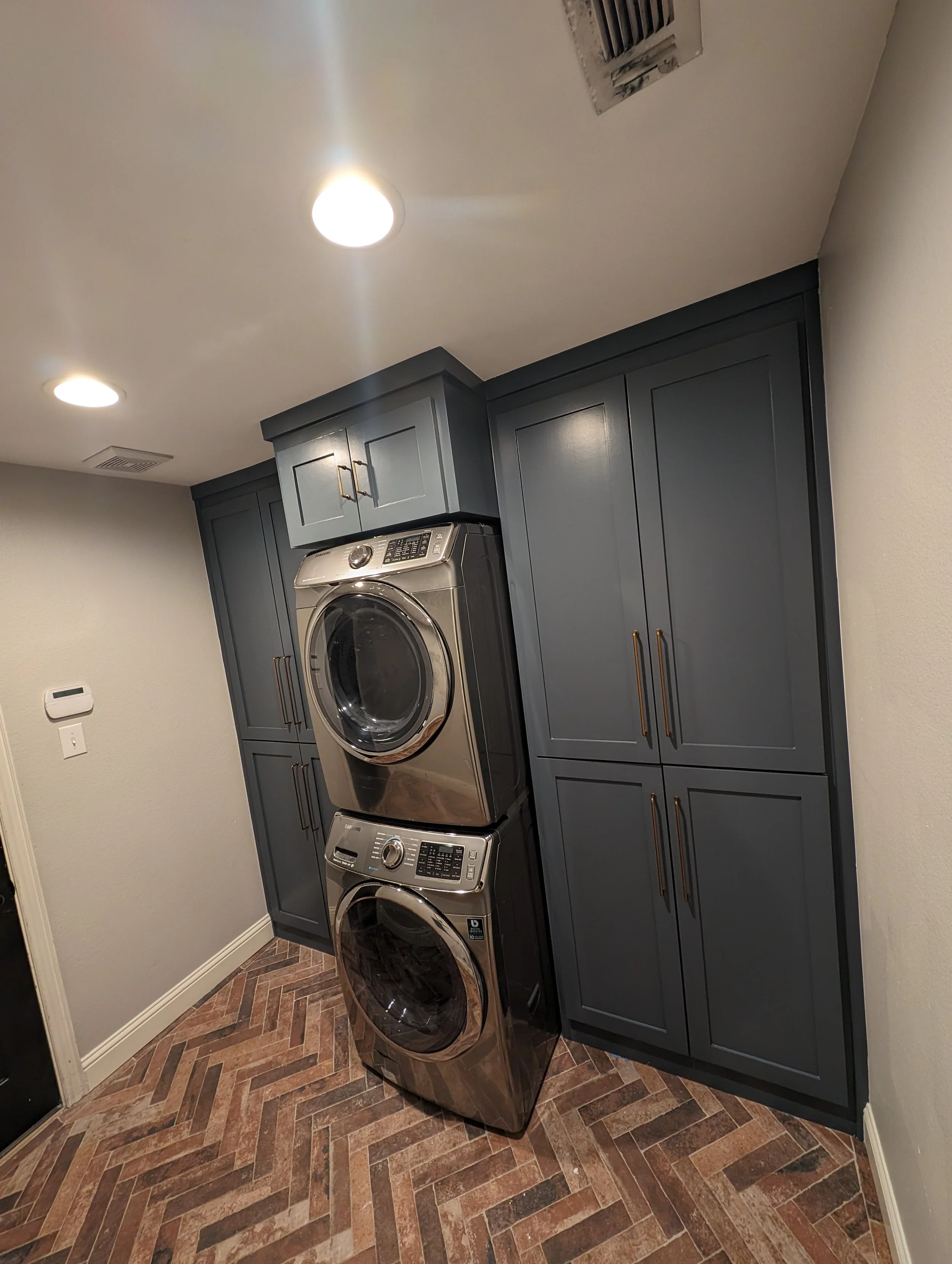 Flower-Mound-Cabinet-Build-laundry-room-after-2.jpg