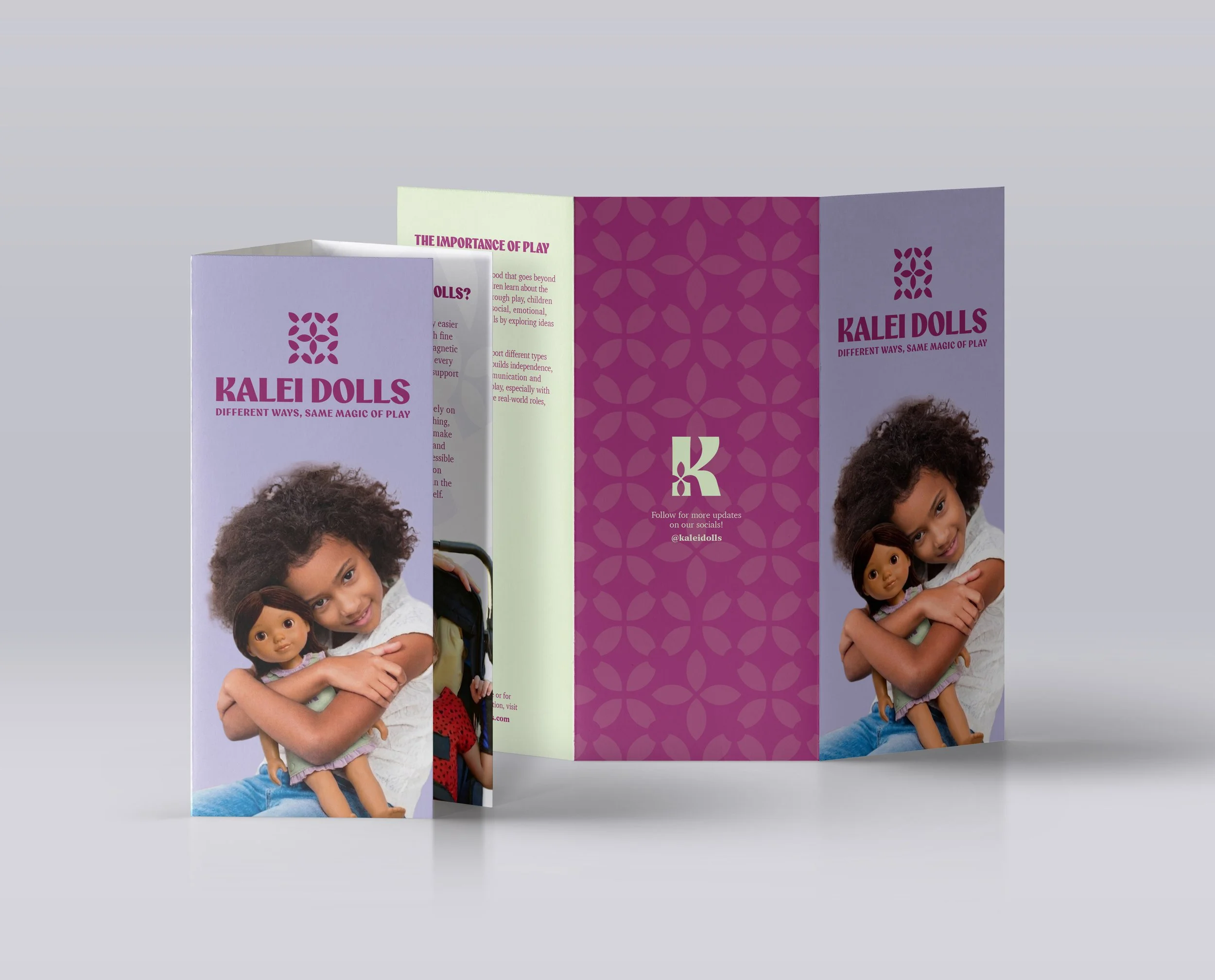 Trifold_mockup.jpg