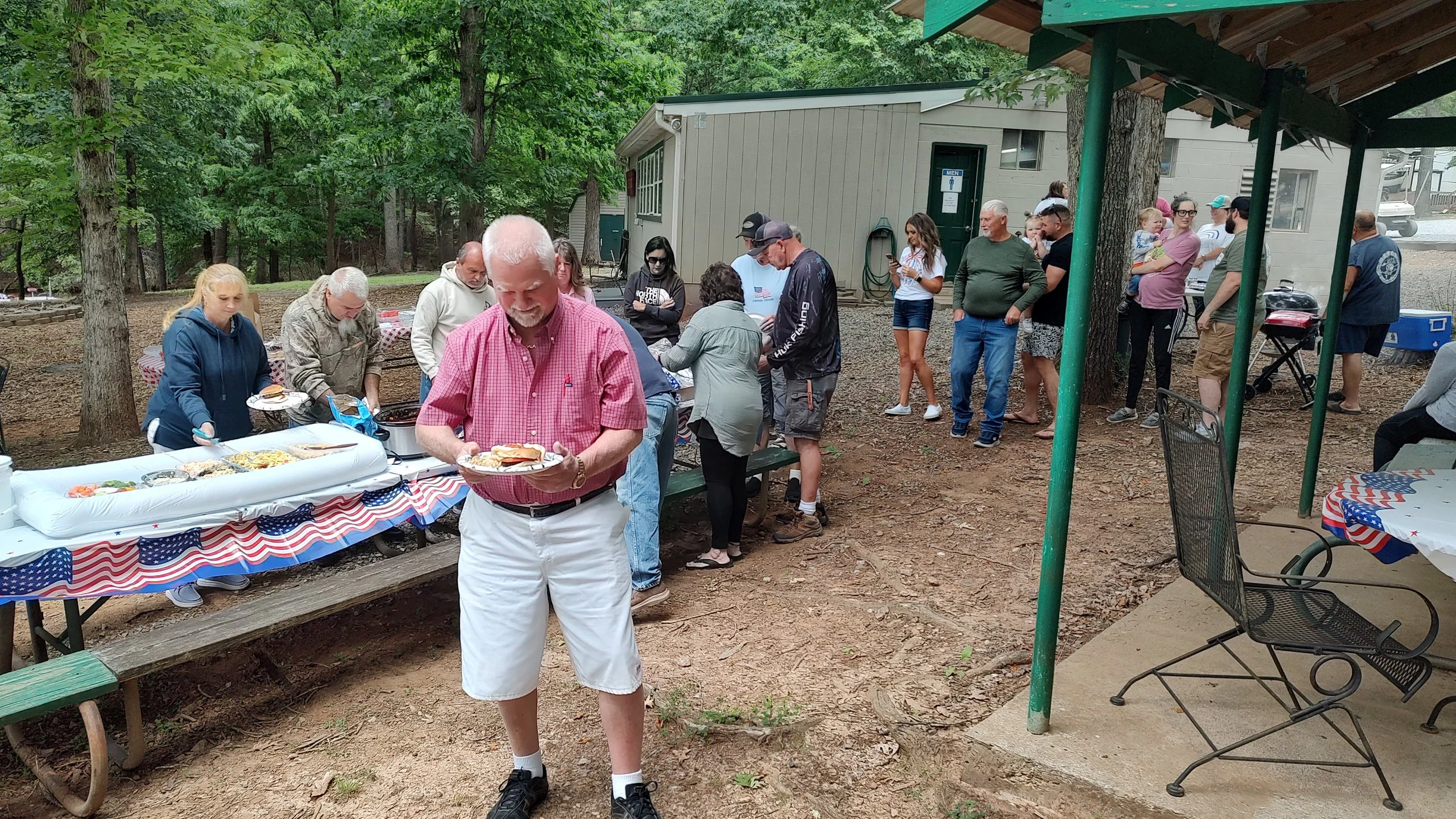 RV camping at Eagles Roost Campground, Smith Mountain Lake Virginia