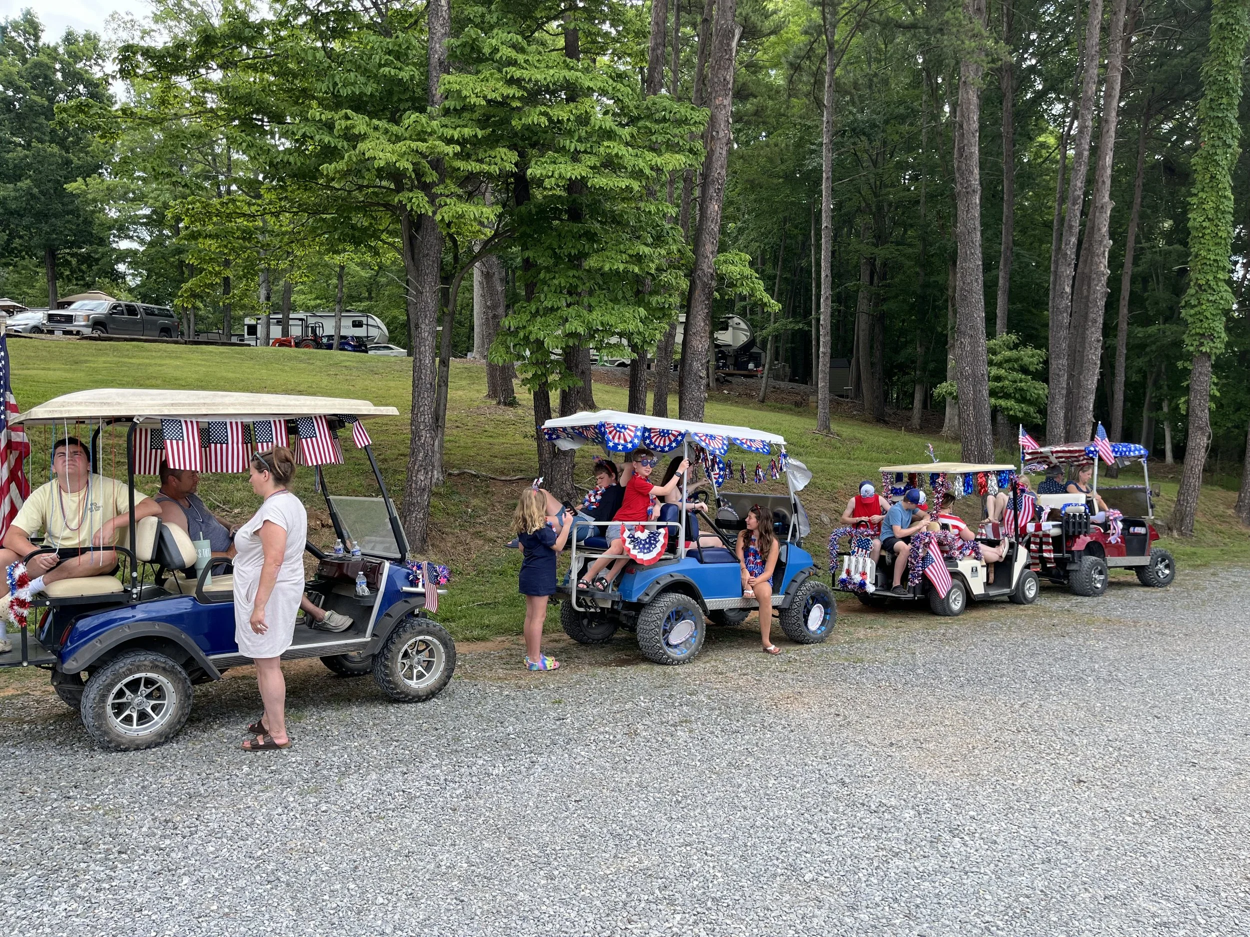 RV camping at Eagles Roost Campground, Smith Mountain Lake Virginia