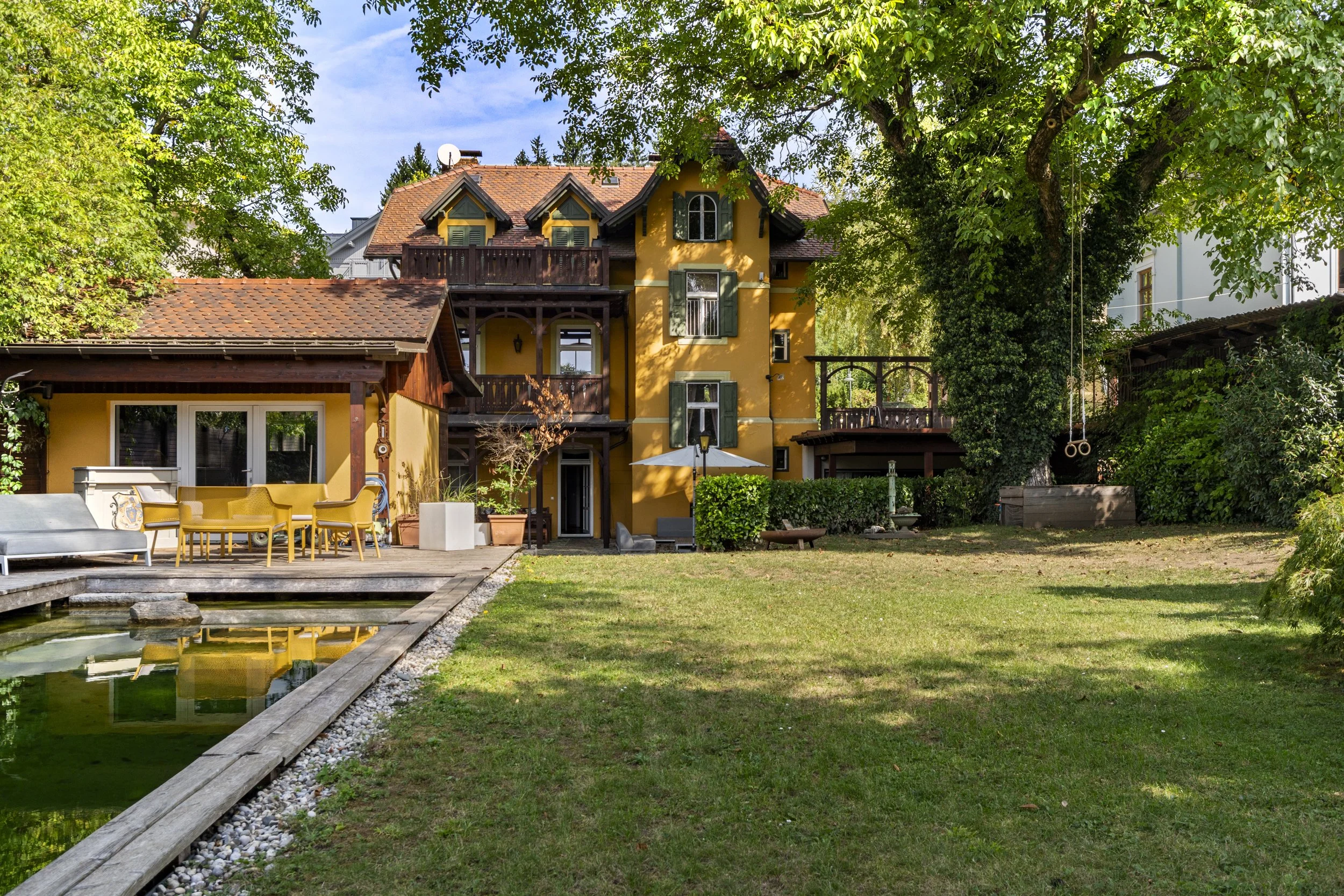 An image of The Float House