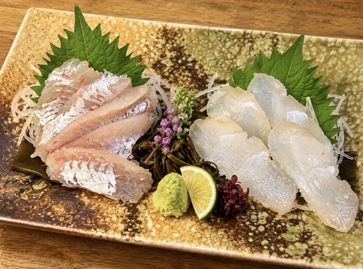 Kombu brings out the rich flavor of the fish! Here’s blackthroat seaperch and fresh cod marinated in kombu.