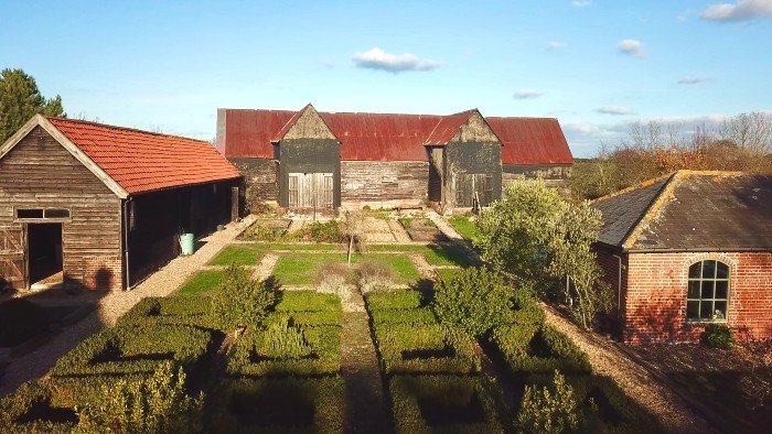 Villiers Barn Before.jpg