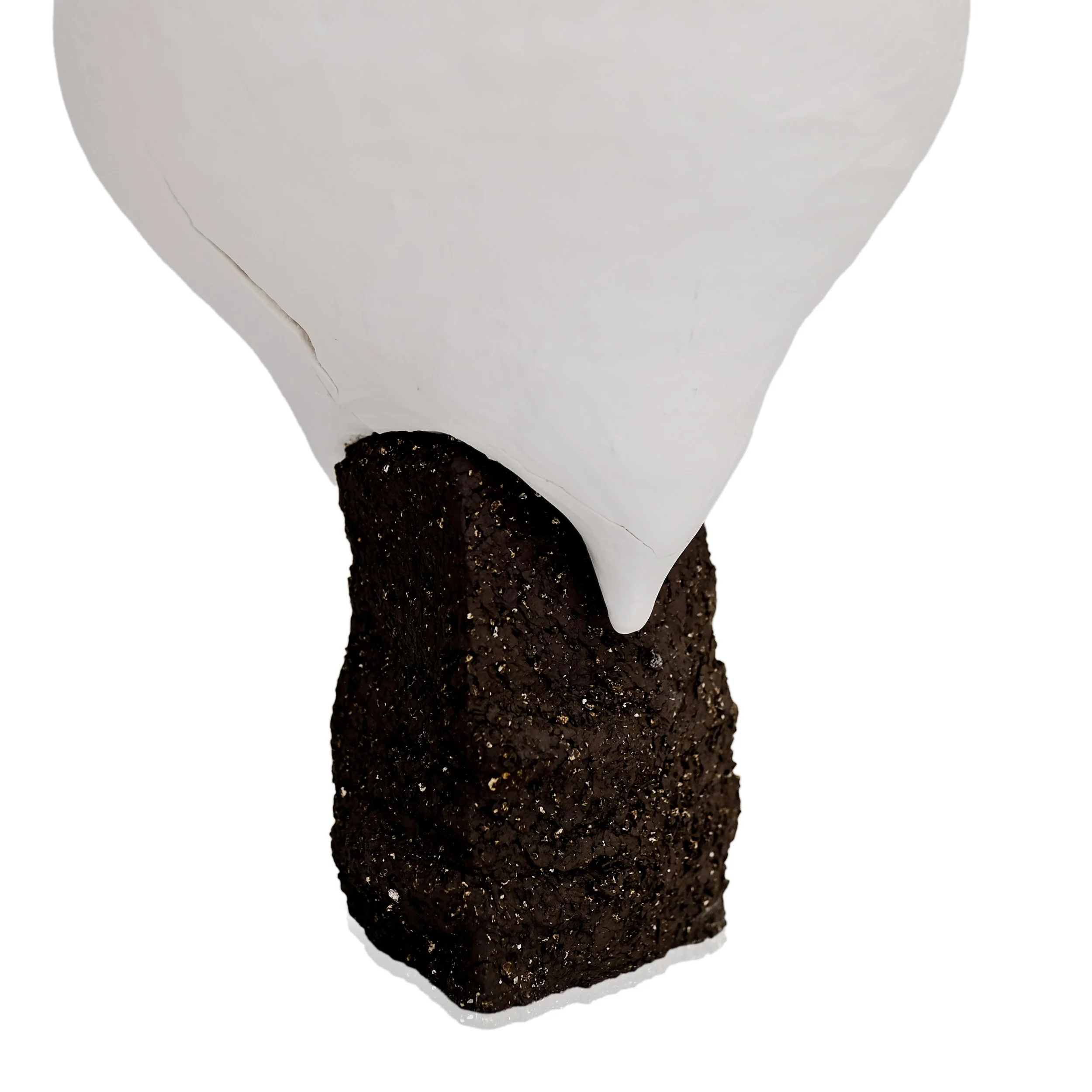 Ezgi_sendal_Untitled_detail_II_mixed_material_2026.jpg 2026.