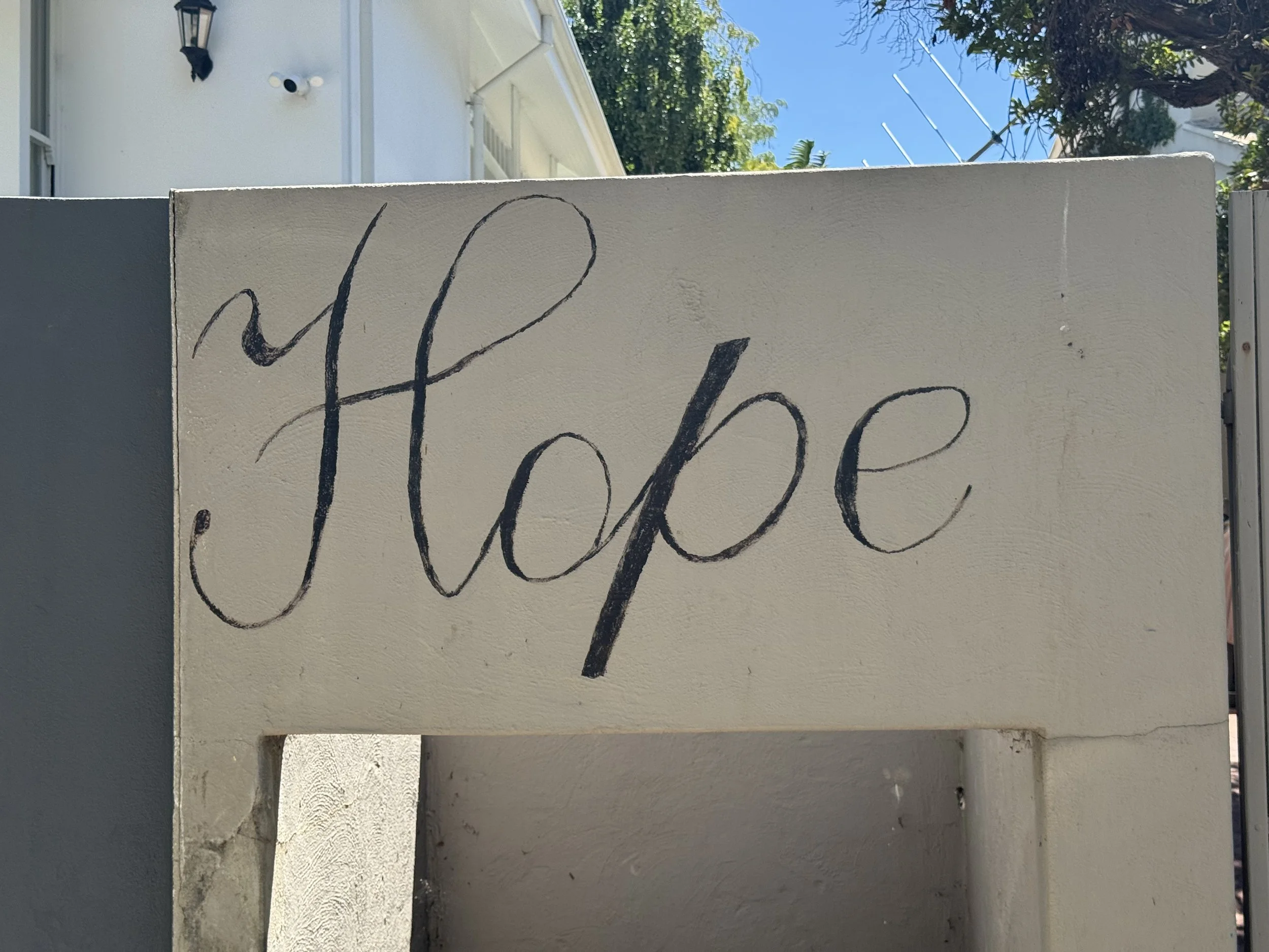 10 ways to show up for someone with bipolar.