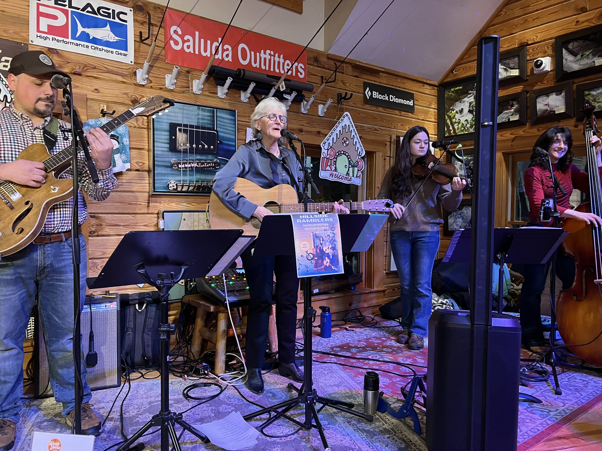 Lured Market and Grill 