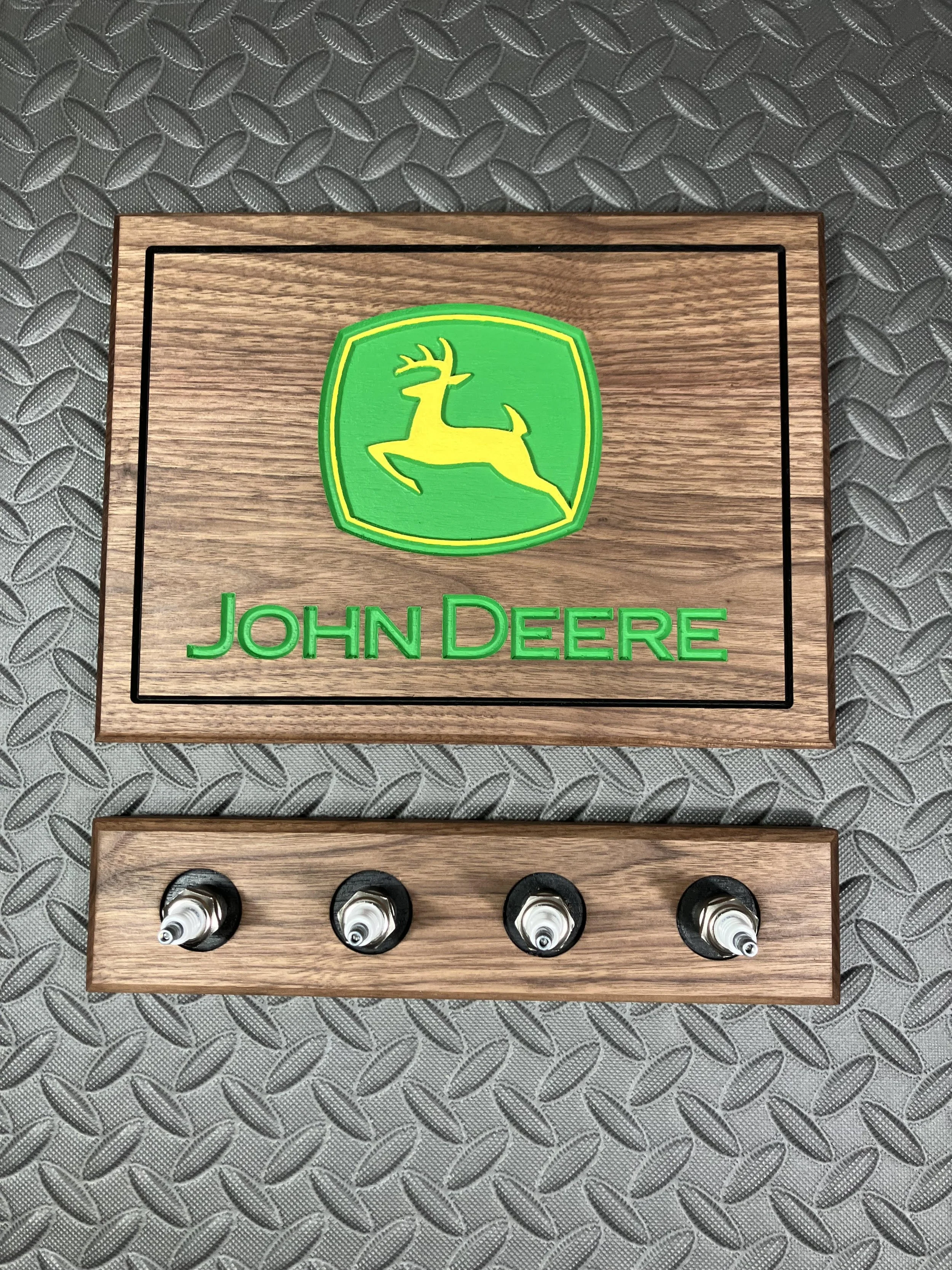 John Deer Wooden Plaque (4 plug keyholder option only)