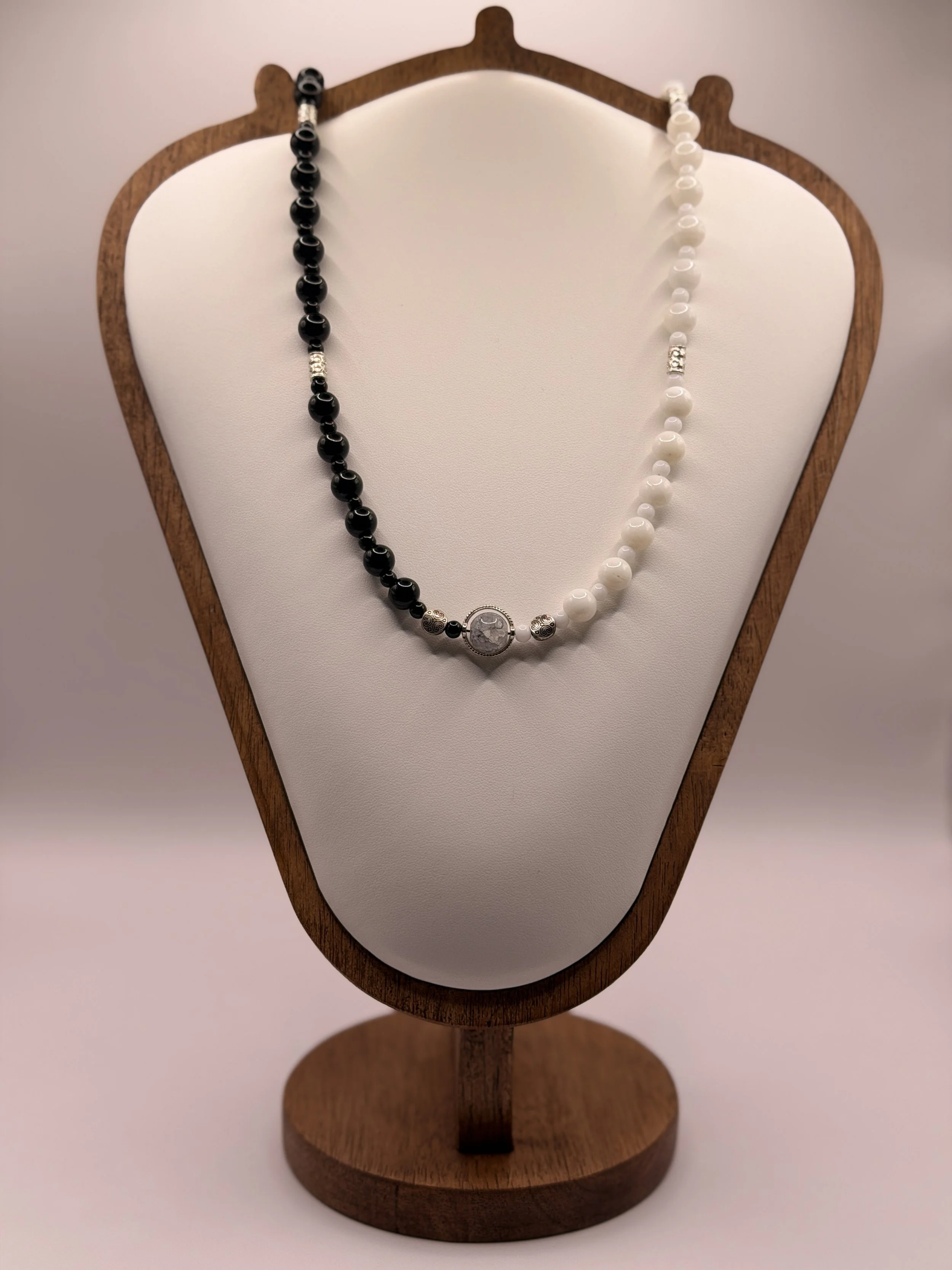 Melinoe Core Munagenes