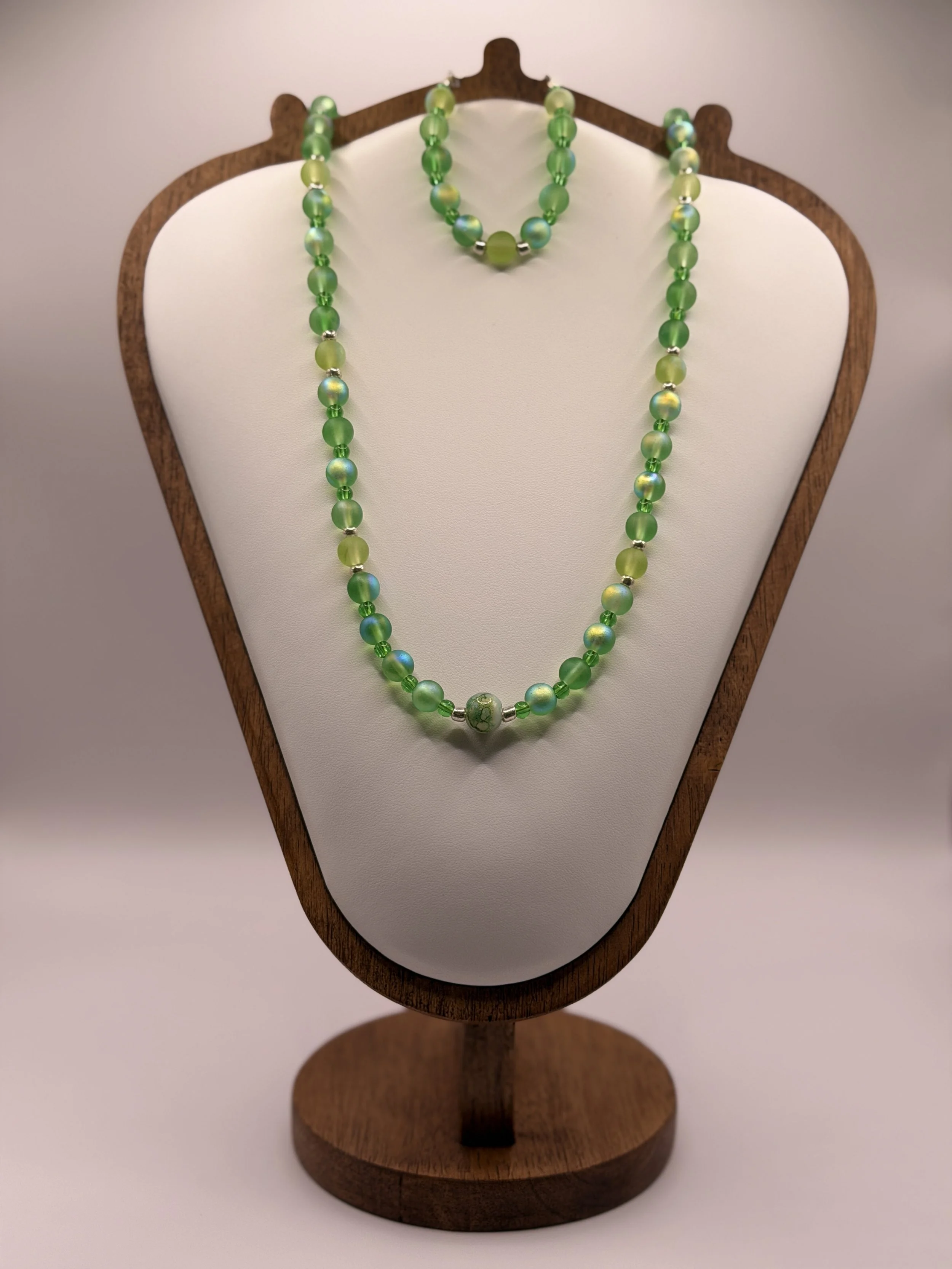 Muince Sonais_Necklace_Bracelet.jpg