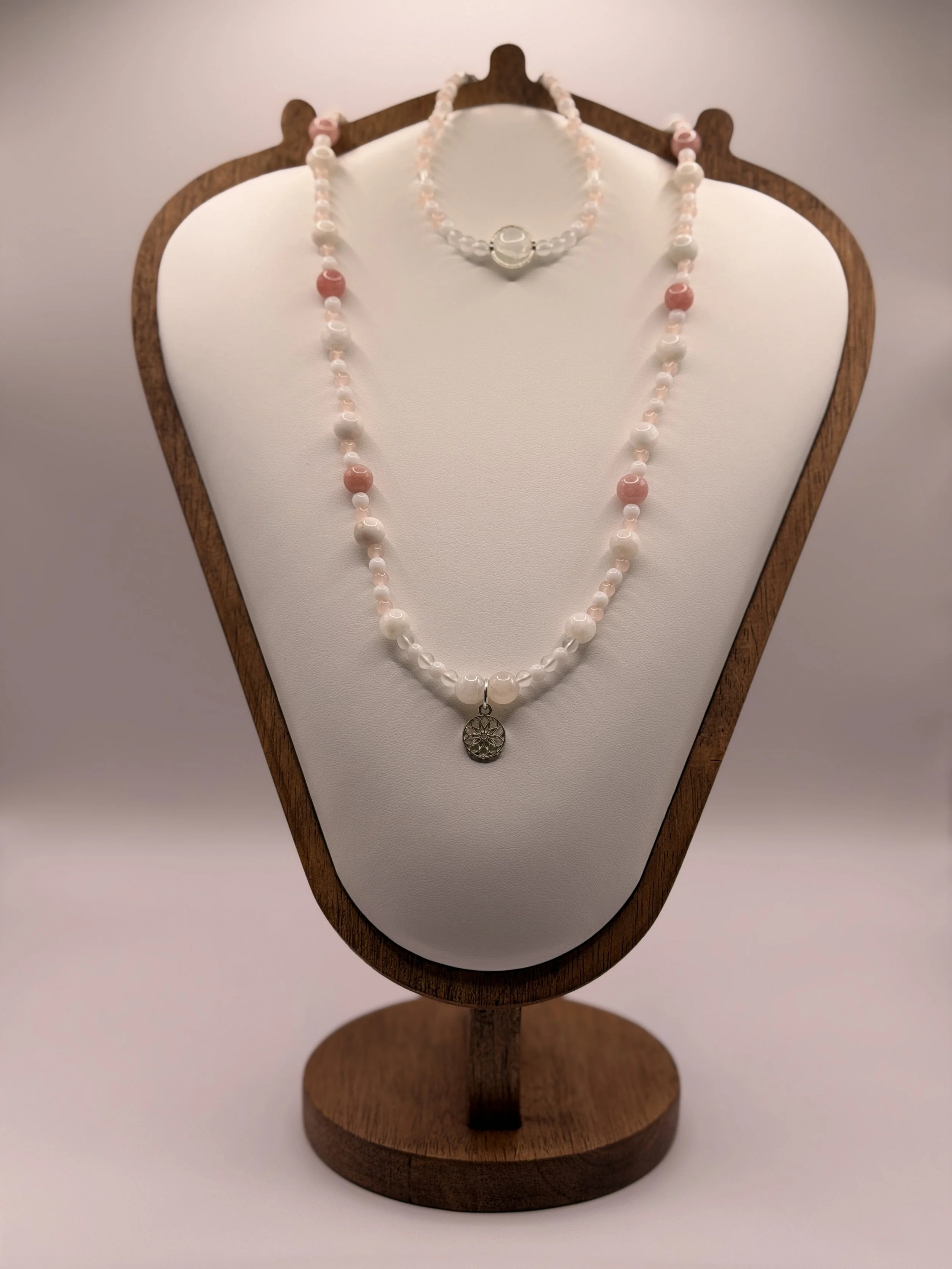 Aphroditê Ourania_Necklace_Bracelet.jpg