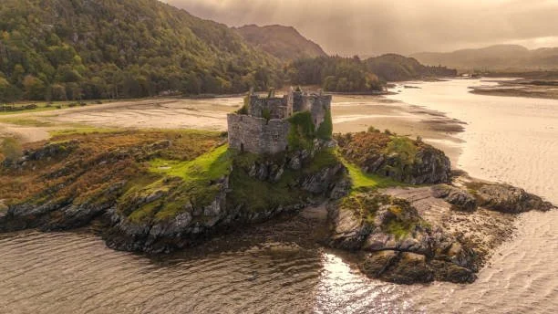 Can You Legally Elope to Scotland if You Live Overseas?