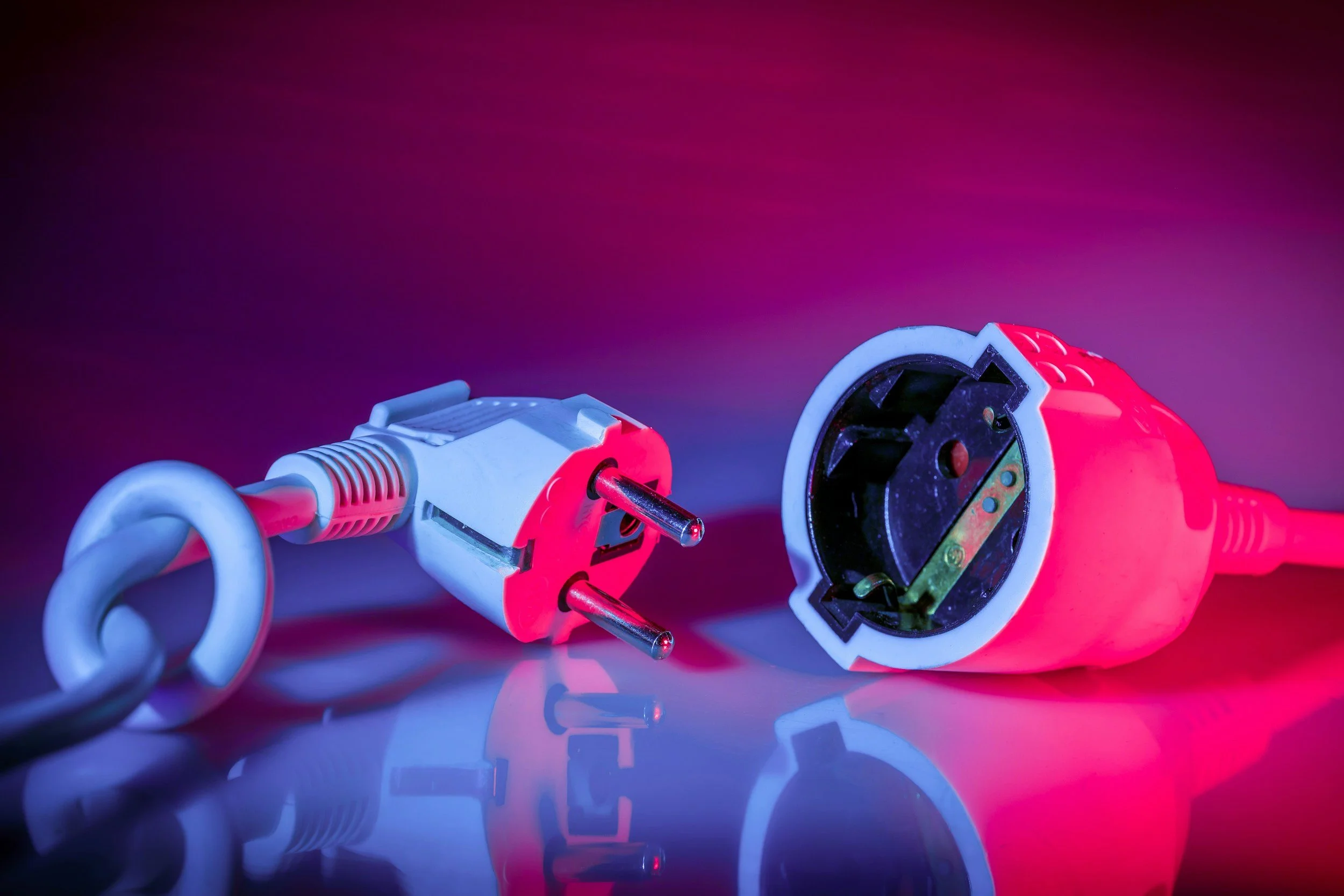 EXTENSION CORD SAFETY TRAINING BRIEF