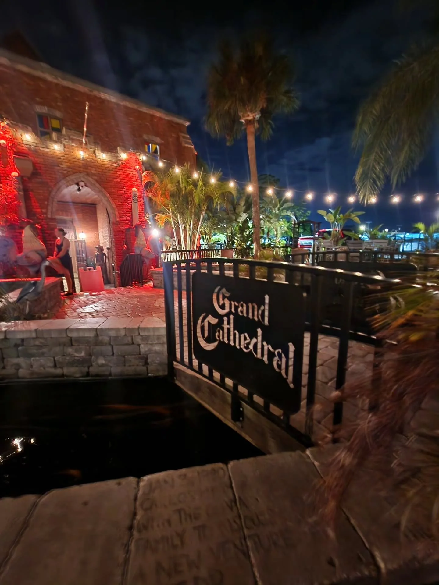 One of THE coolest cigar bars Ive ever seen. And apparently one of the coolest cigar bars in the country! 

Check out the delicious cocktails and huge selection of cigars at Tampa's @grandcathedralcigars. 

The cocktails were amazing, service on poin