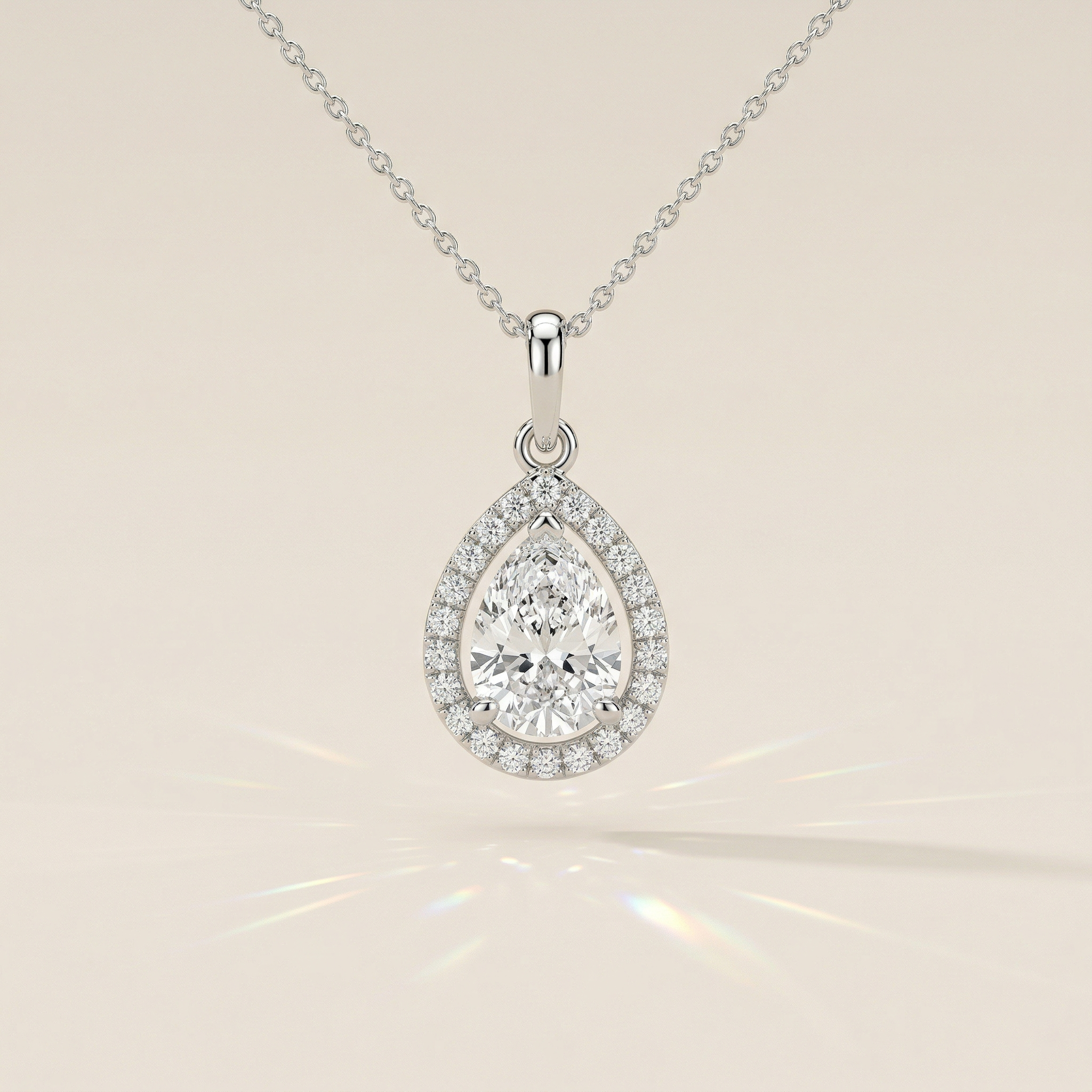 Poire halo pavé diamant