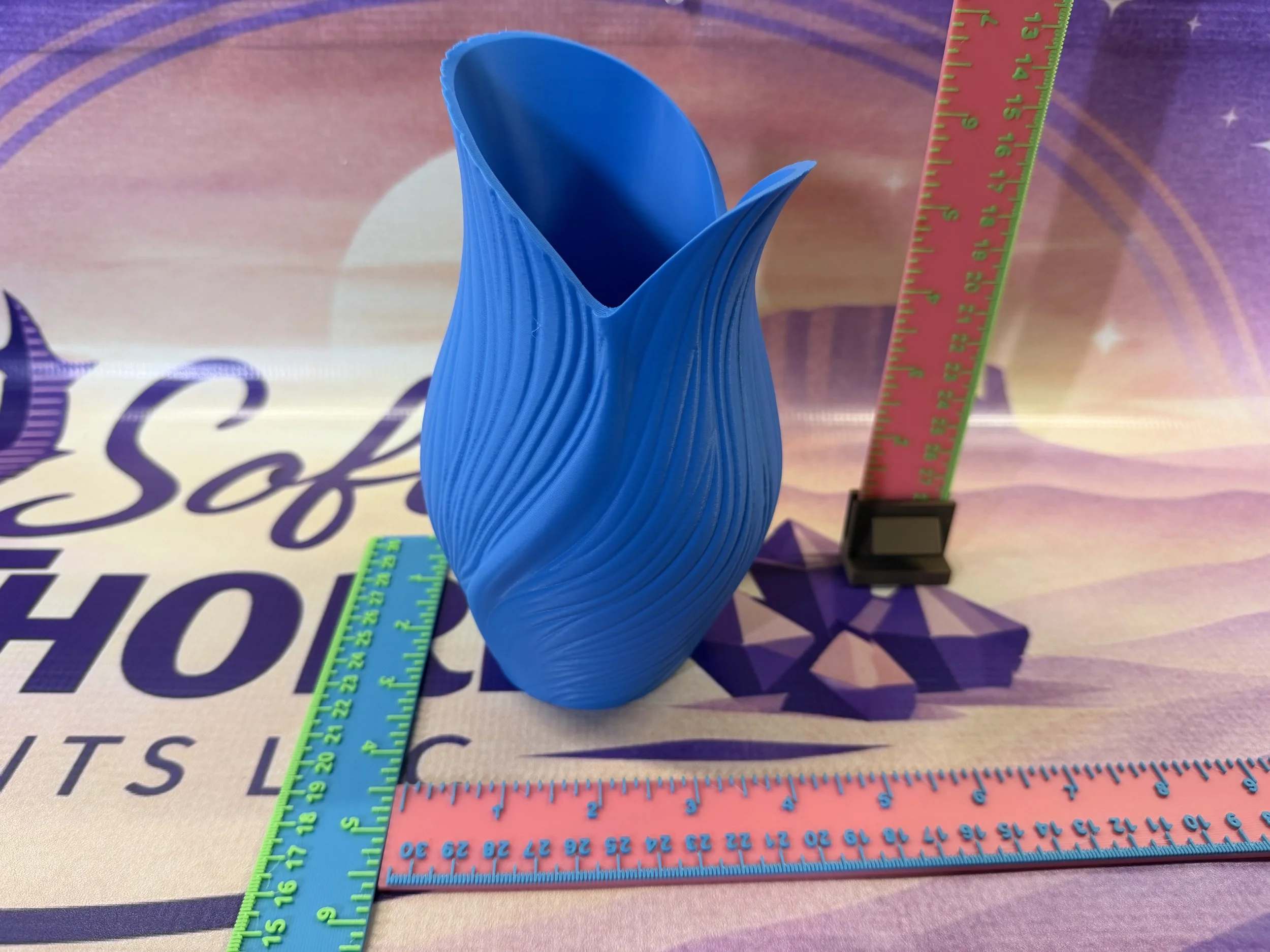 tulipa-vase-modern-spiral-flower-vase-blue