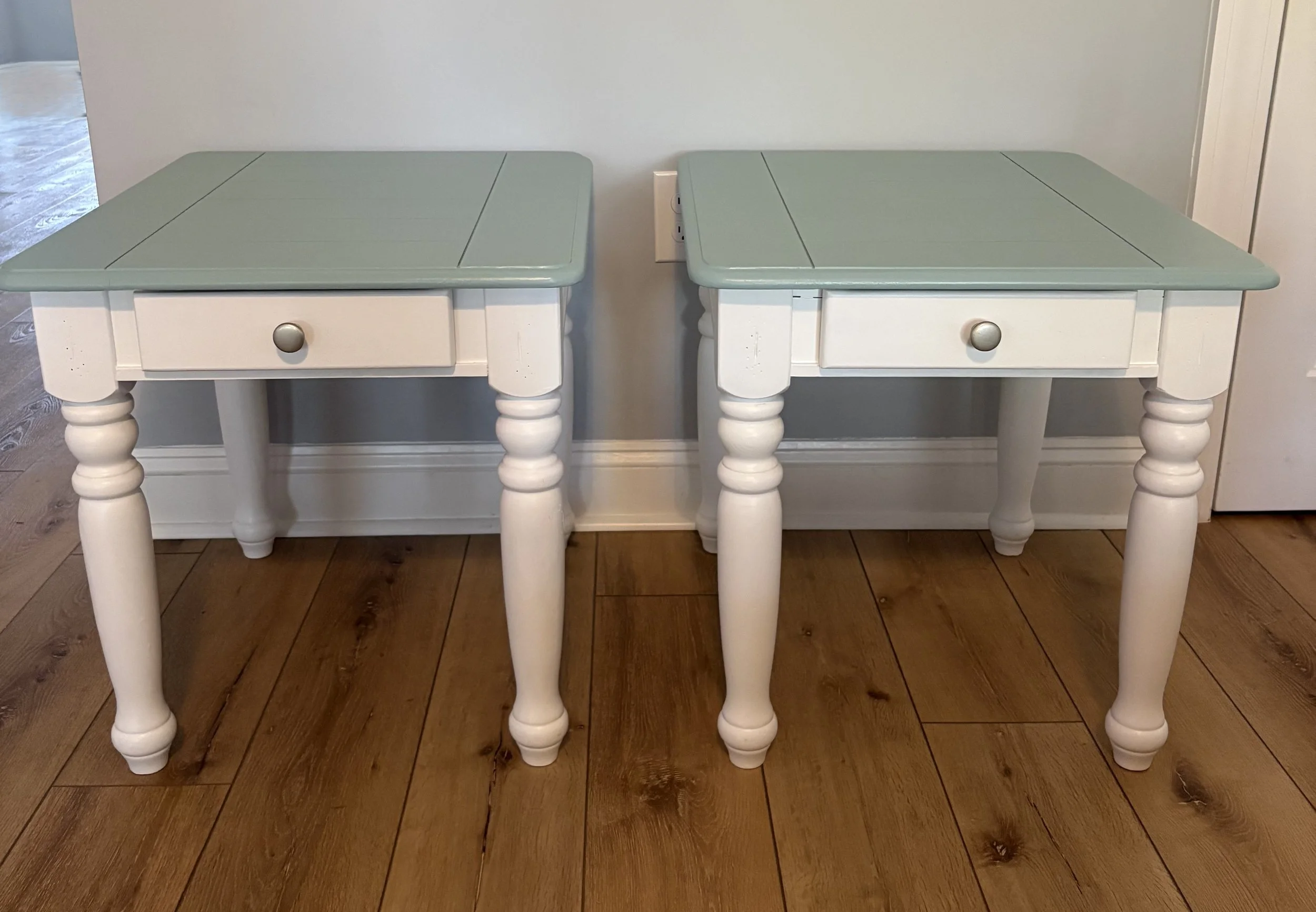 Serene Coast End Table Set