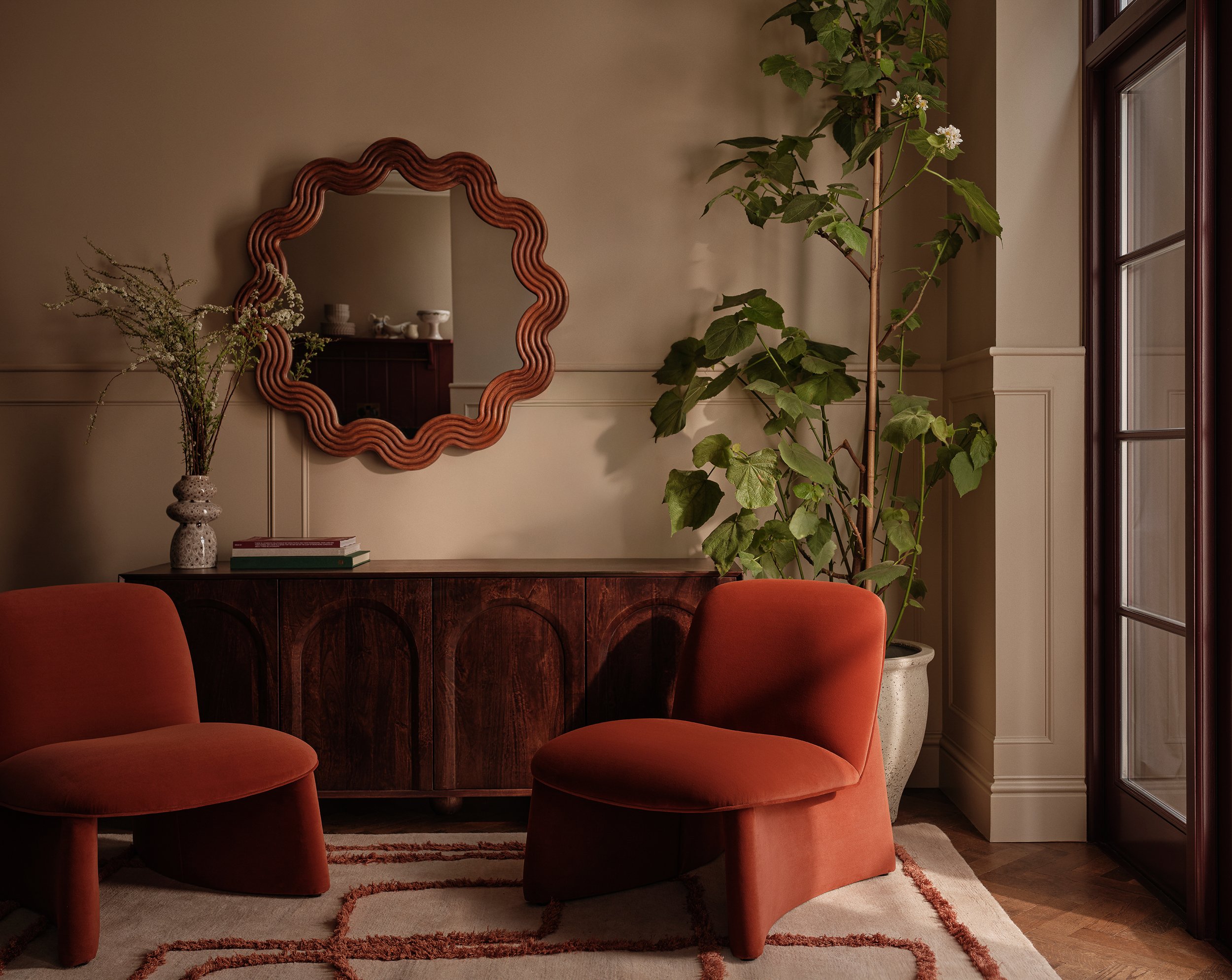 Fully Upholstered Slipper