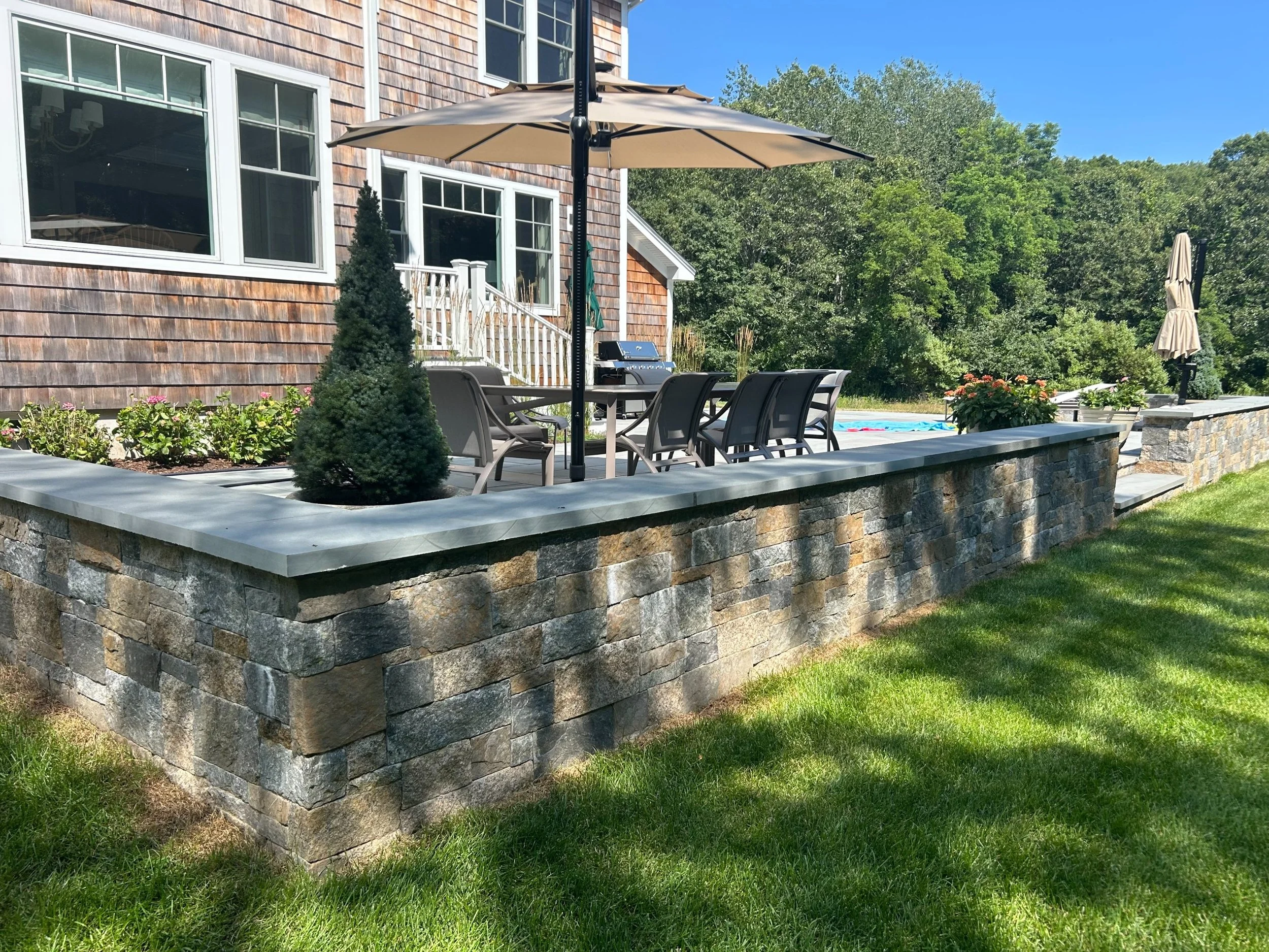 Retaining walls and paver patios in Richmond, RI