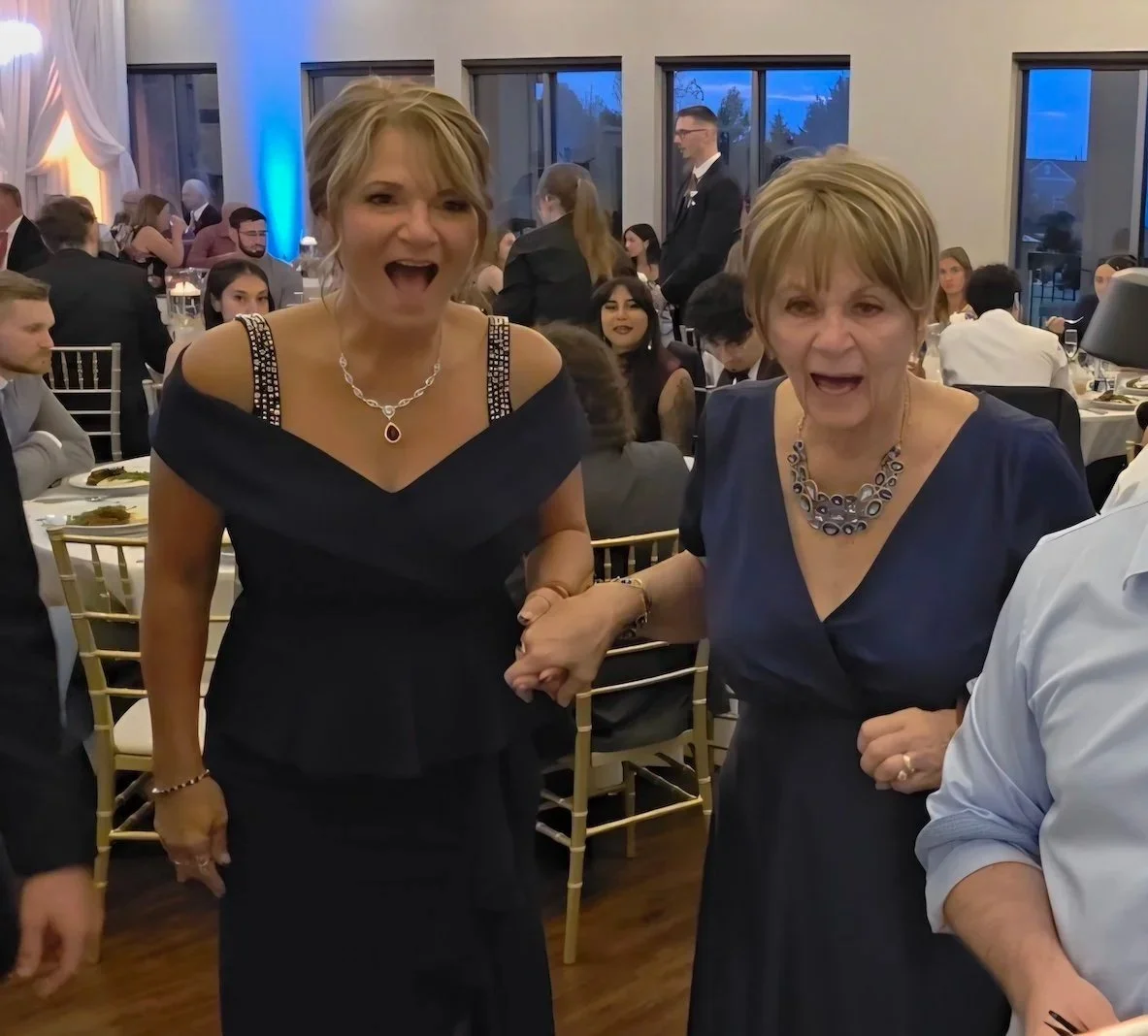 Is a Live Wedding Painter Worth It?