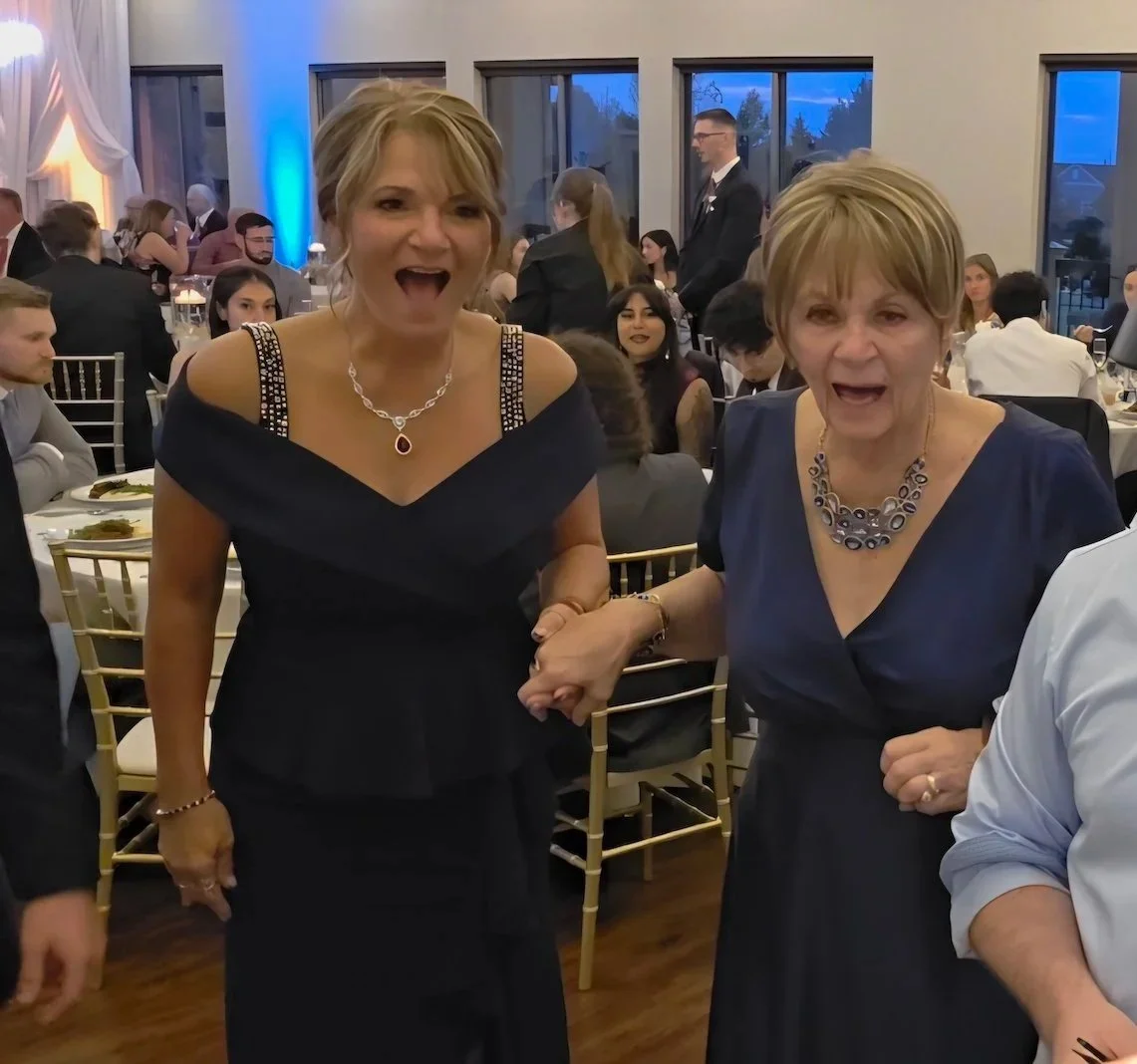 Mother of the bride and grandmother of the bride both have a jaw dropping moment when the see the live wedding painting in progress.