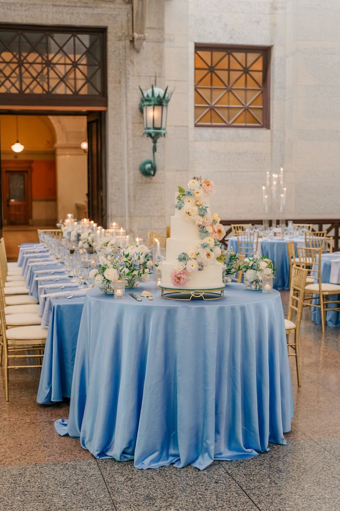 Ohio Statehouse wedding decorations