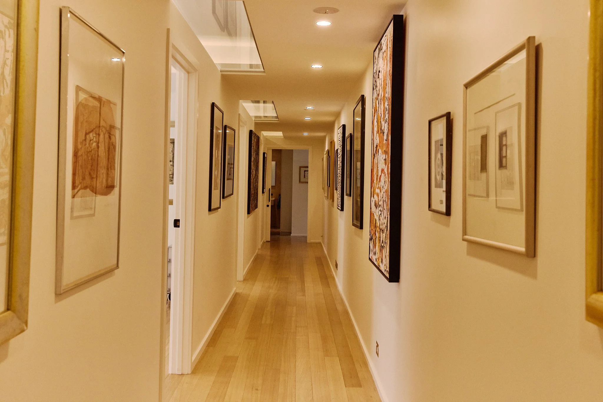 Hallway Mid 4.jpg