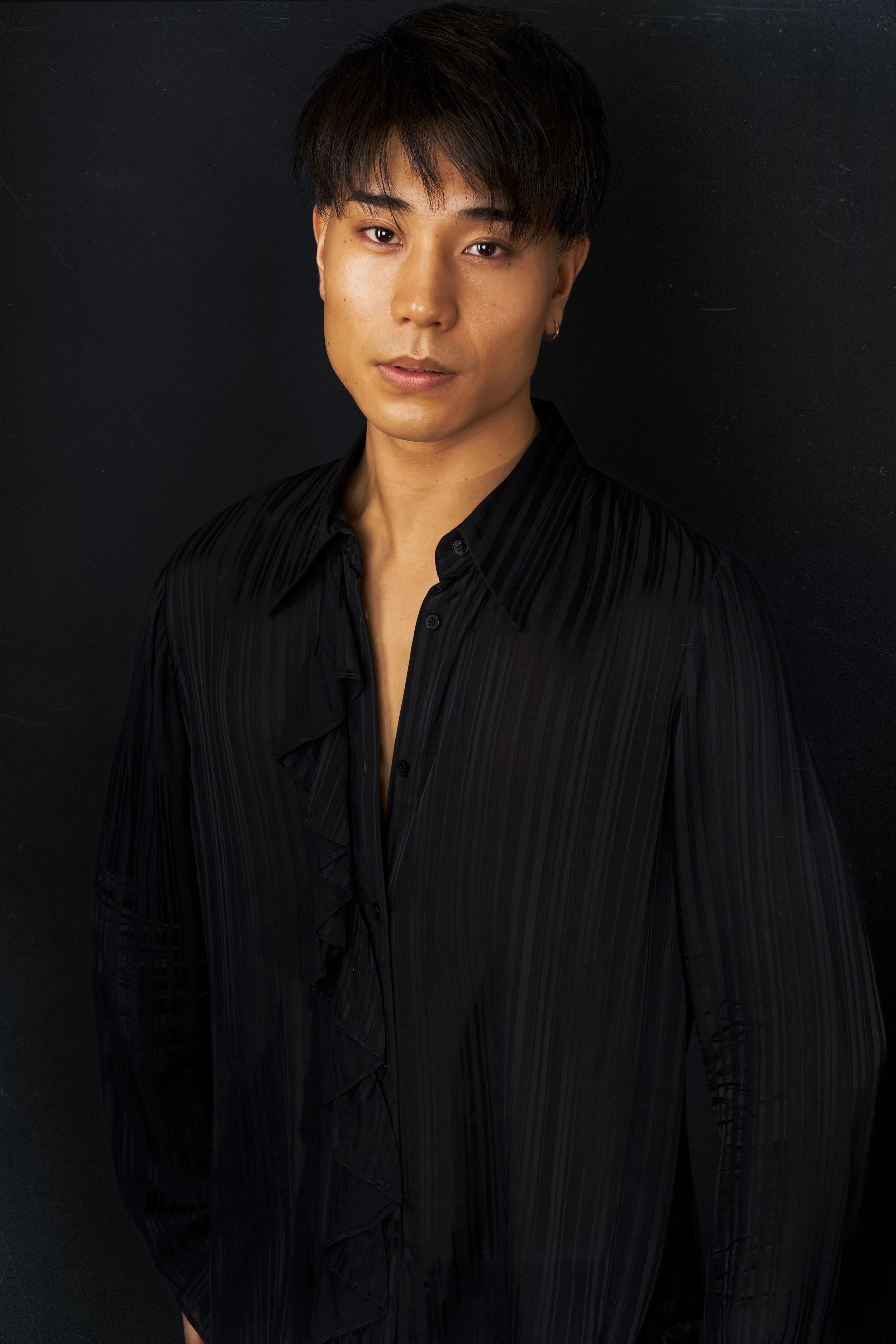 shota white lines faded05.jpg