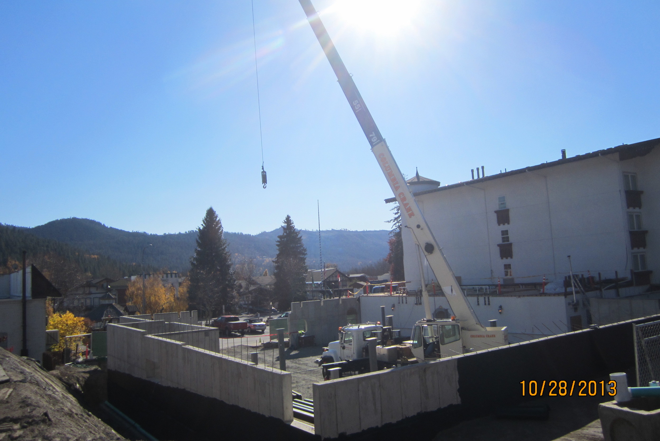10-28-13 Bav Lodge.JPG