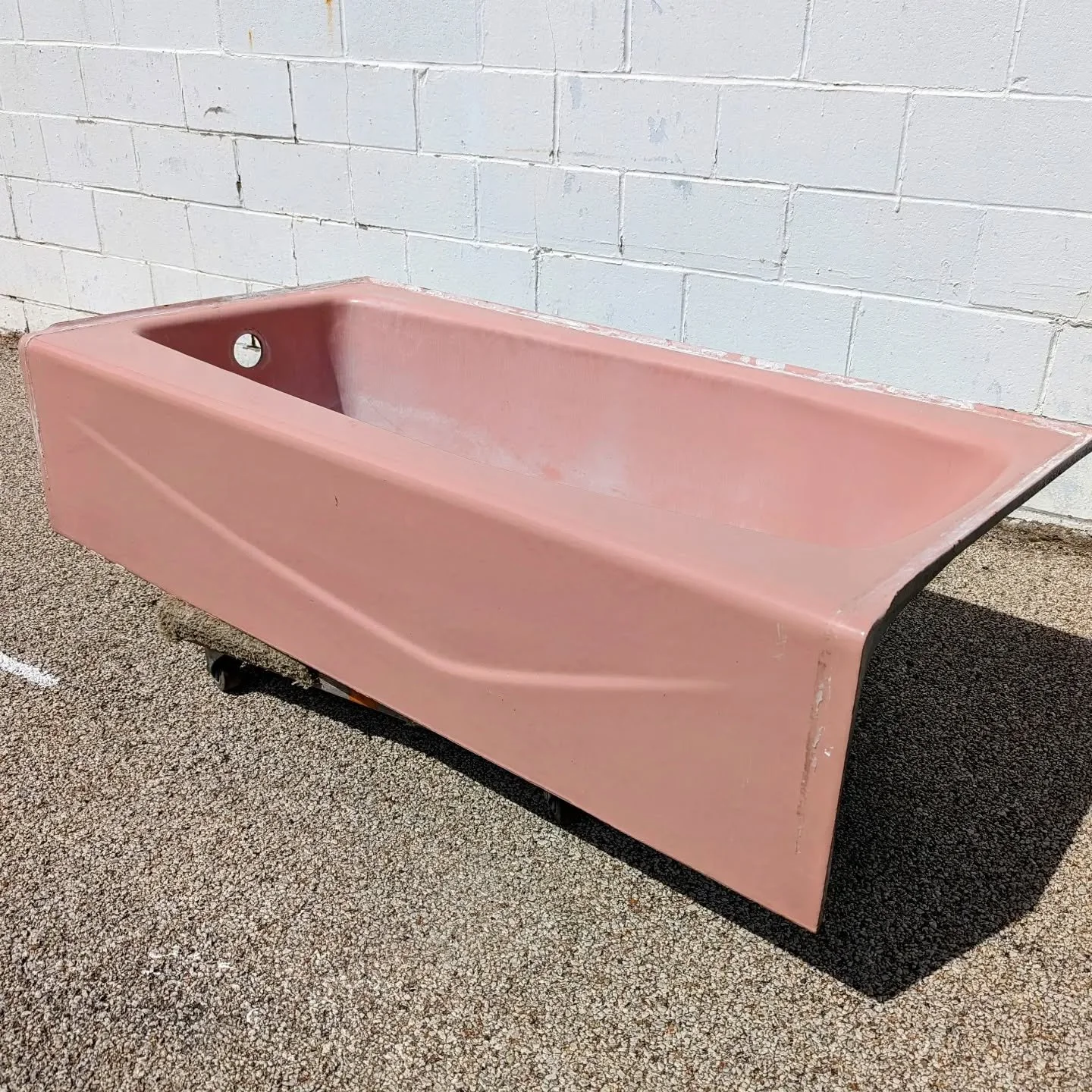 Pink tub.
Blue tub.
Clawfoot tub.
All sorts of tubs, sinks, and toilets available!

#clawfoottub #vintagetub #vintage #bath #bathroom #bathtub #farmhousesink #drainboardsink #pastelbathroom #architecturalsalvage #architecture #oldhouse