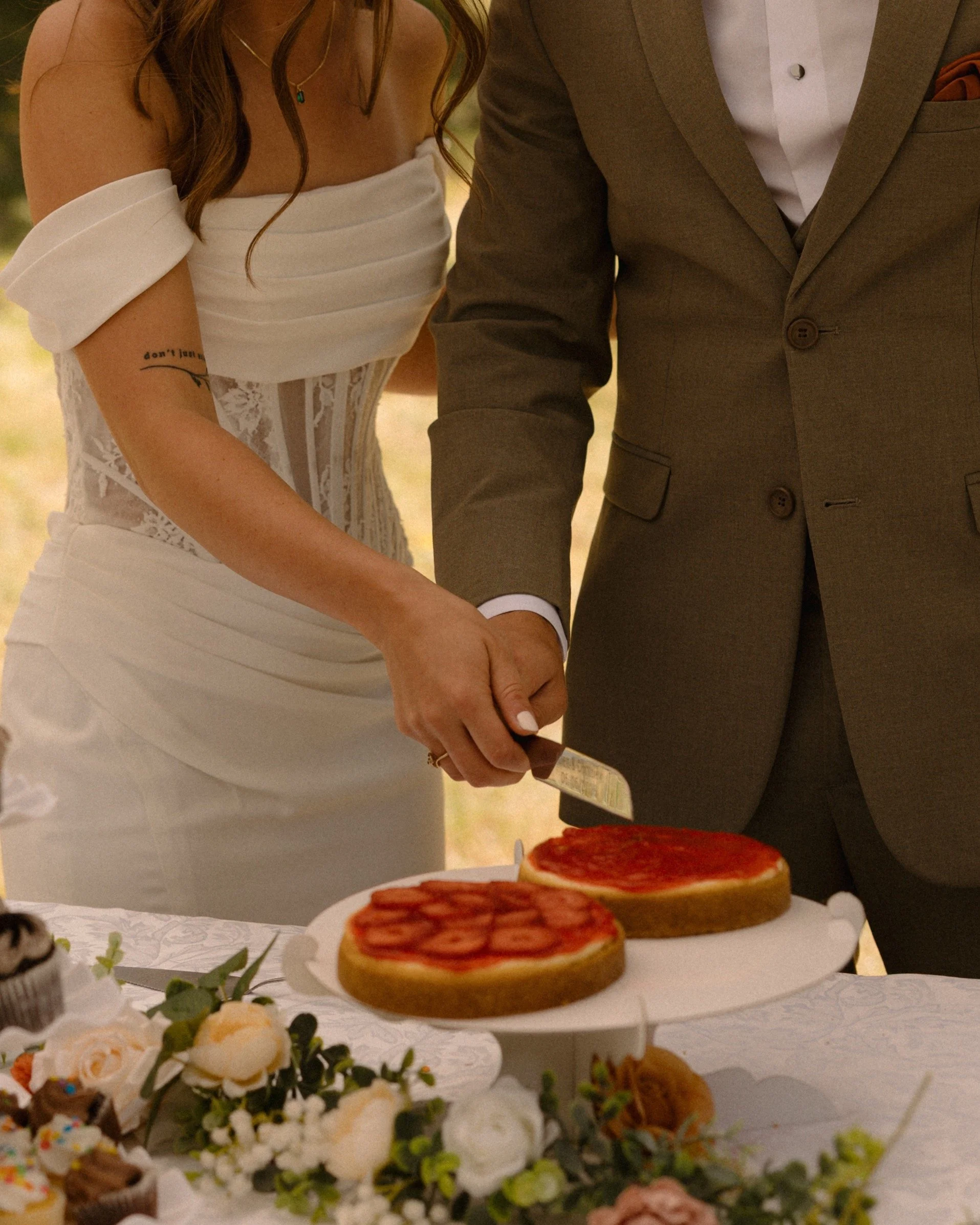 capella-by-the-sea-elopement-ceremony-brookings-oregon0J6A3772.jpg