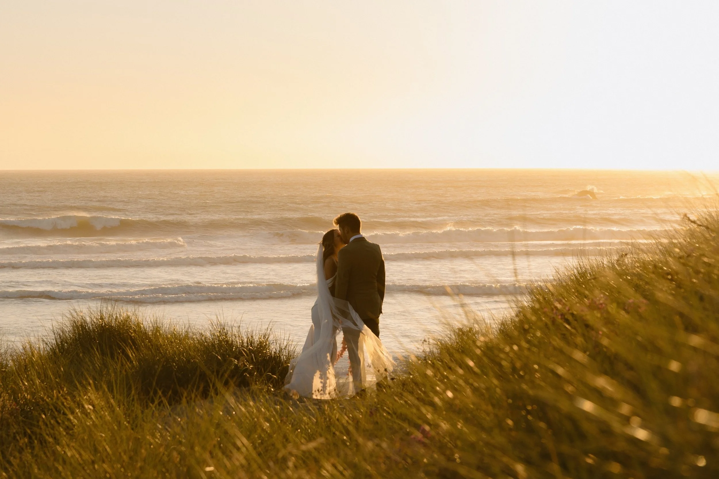 samuel-h-boardman-meyers-creek-beach-elopement-brookings-oregon-coastal-ceremony0J6A3972.jpg