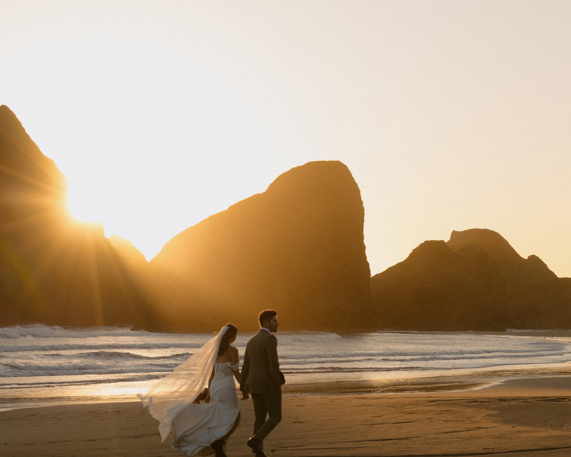 samuel-h-boardman-meyers-creek-beach-elopement-brookings-oregon-coastal-ceremony0J6A3994.jpg