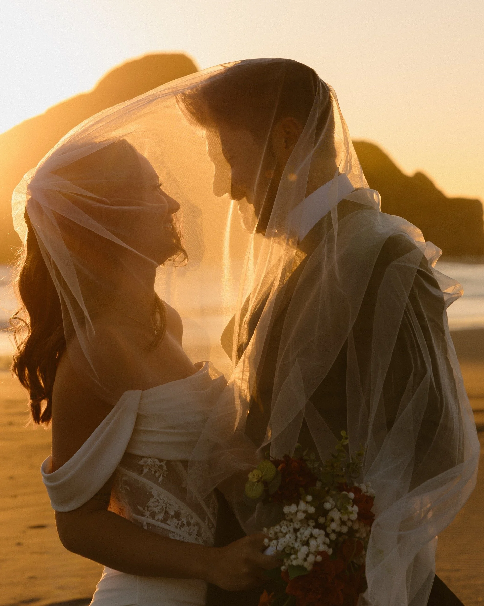 samuel-h-boardman-meyers-creek-beach-elopement-brookings-oregon-coastal-ceremony0J6A4012.jpg
