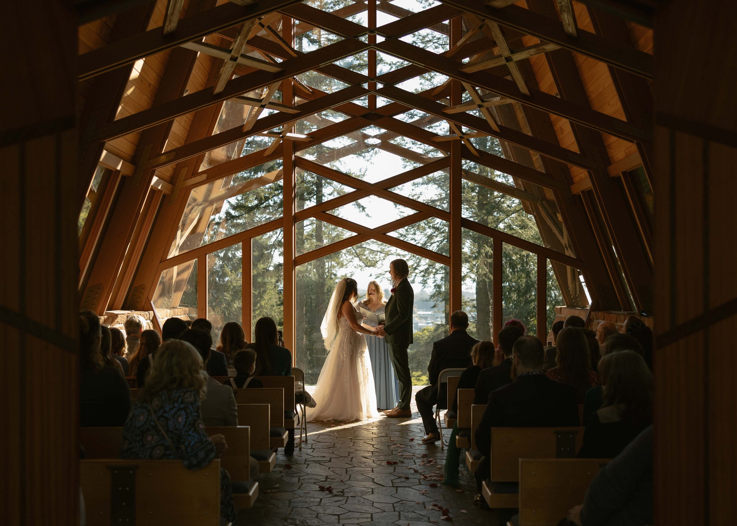 couple getting elope at Capella by the Sea