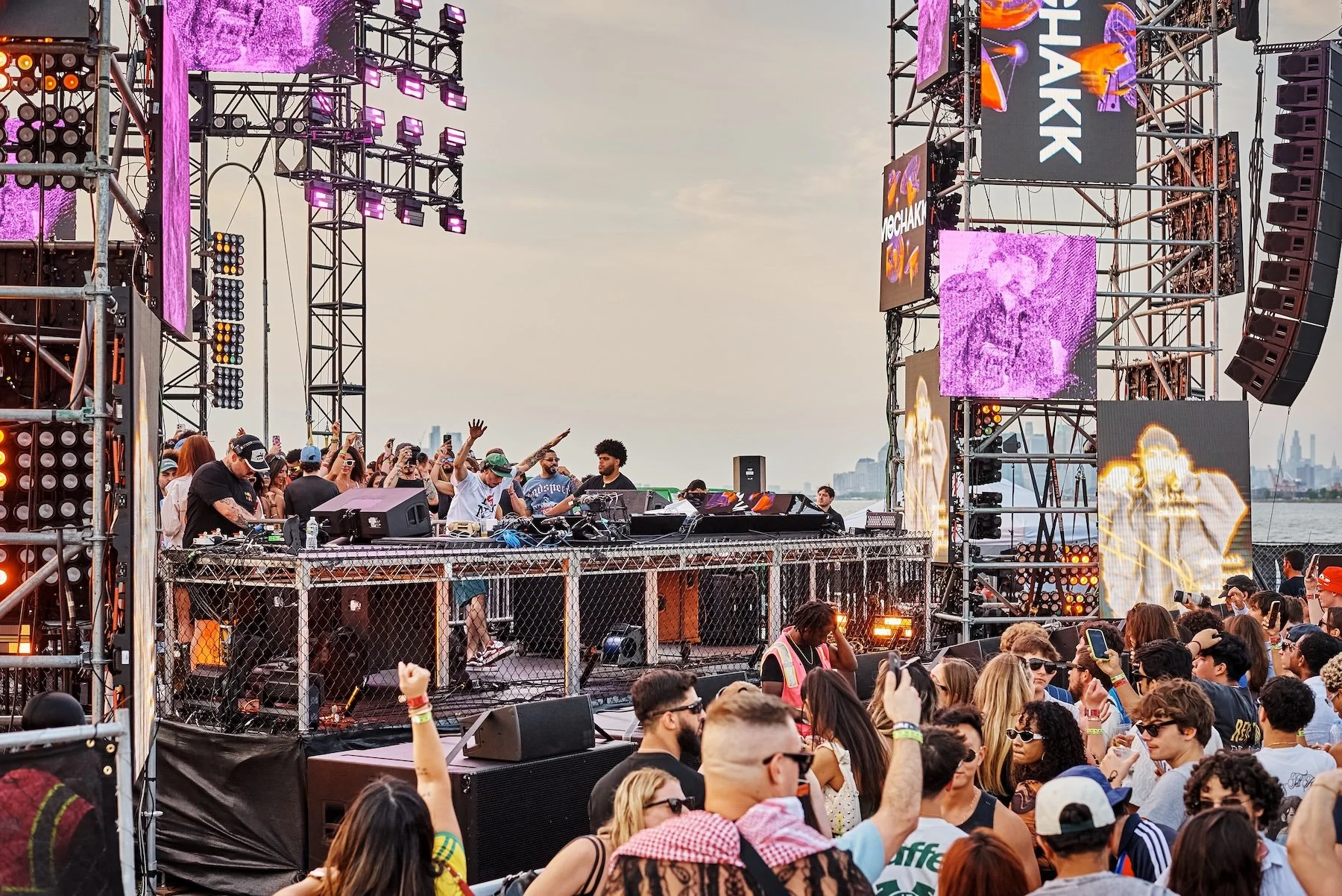 20250621_BROOKLYN ARMY TERMINAL_MOCHAKK CALLING_SELECTS_[097] - @ERIKLORCH.jpg