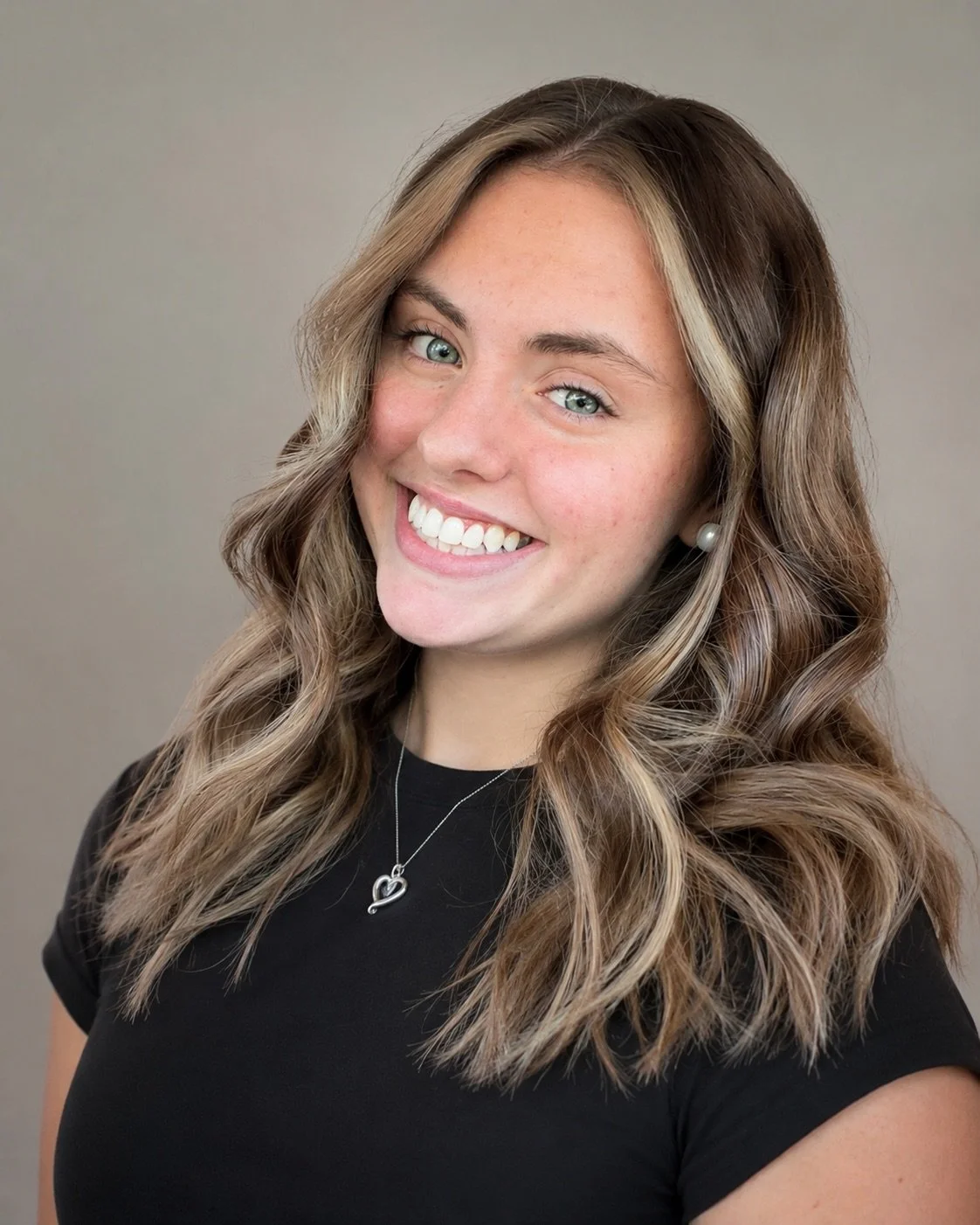 summerville_hairstylist_ava_edgin