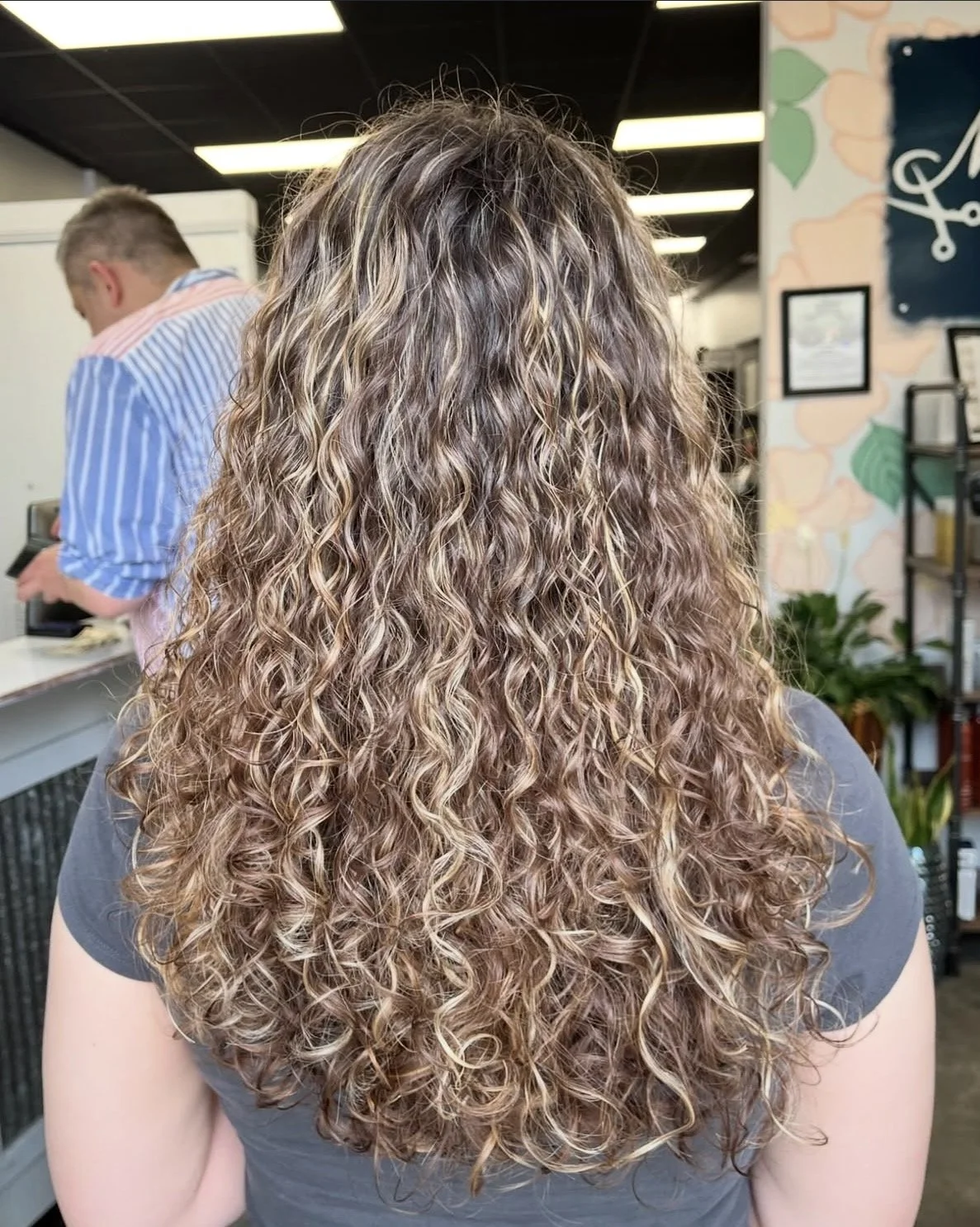 Curly hair by Tiffany Lewis